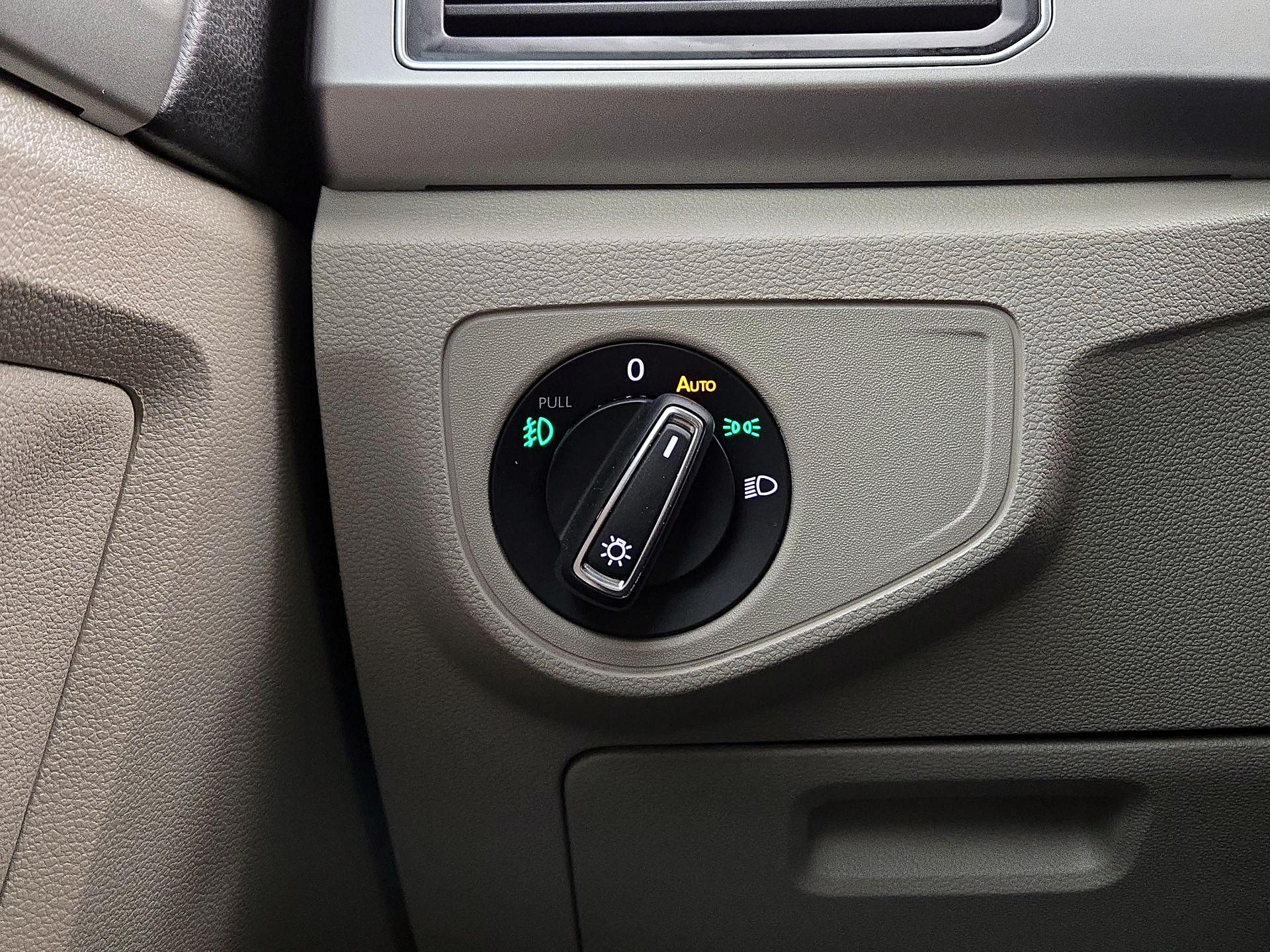 Thumbnail: 2019 Volkswagen Atlas - 13