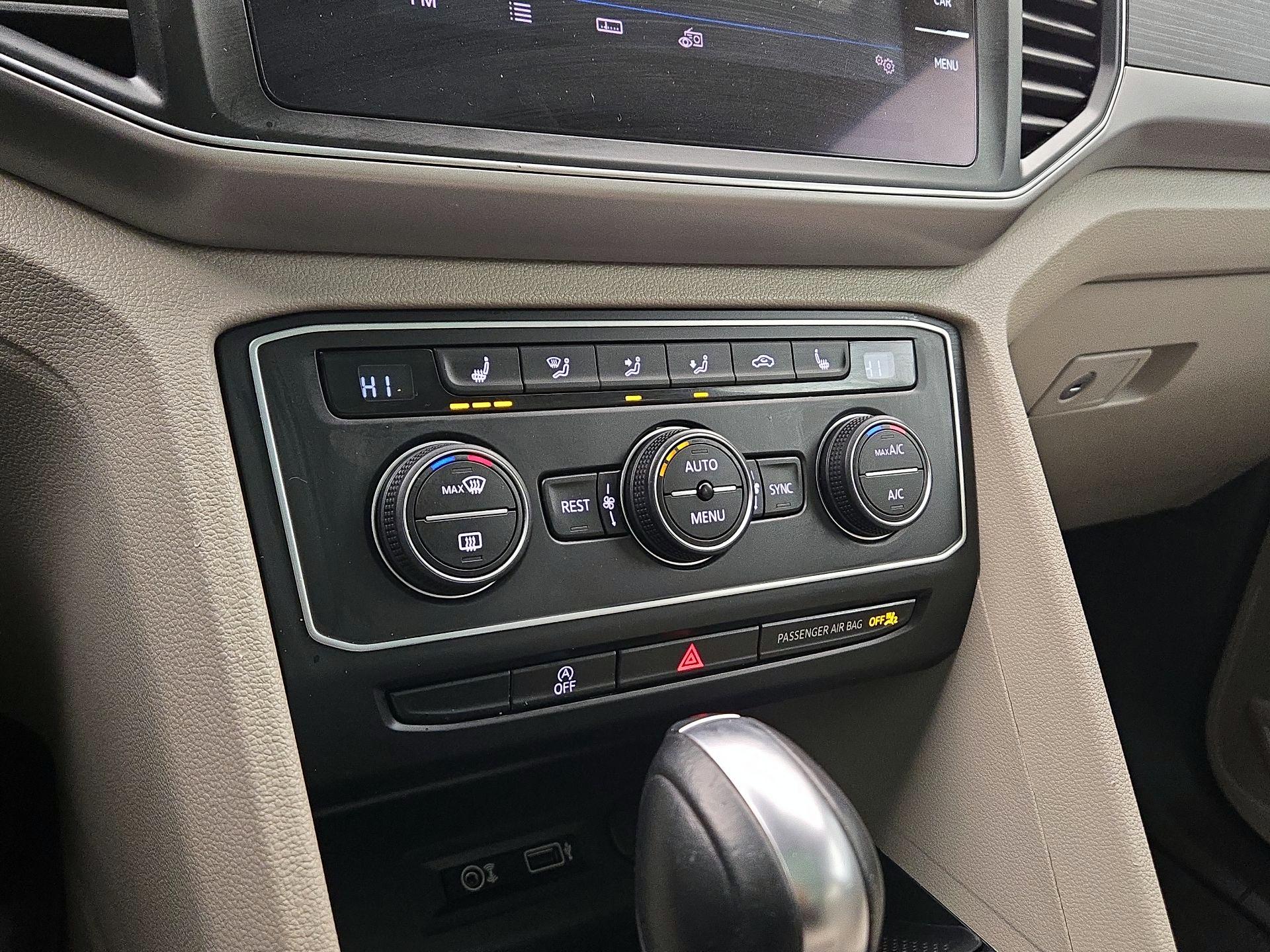 Thumbnail: 2019 Volkswagen Atlas - 16