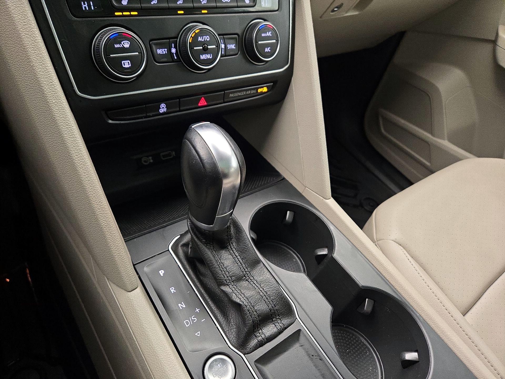 Thumbnail: 2019 Volkswagen Atlas - 17