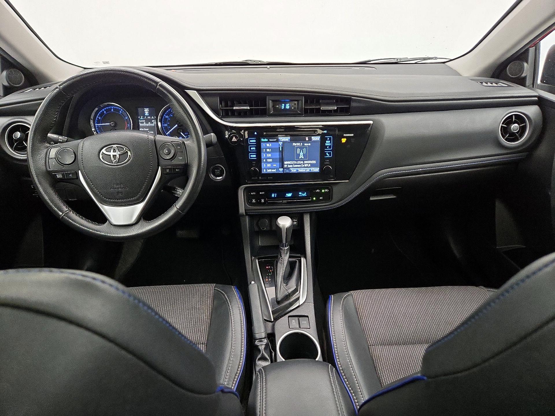 Thumbnail: 2017 Toyota Corolla - 9