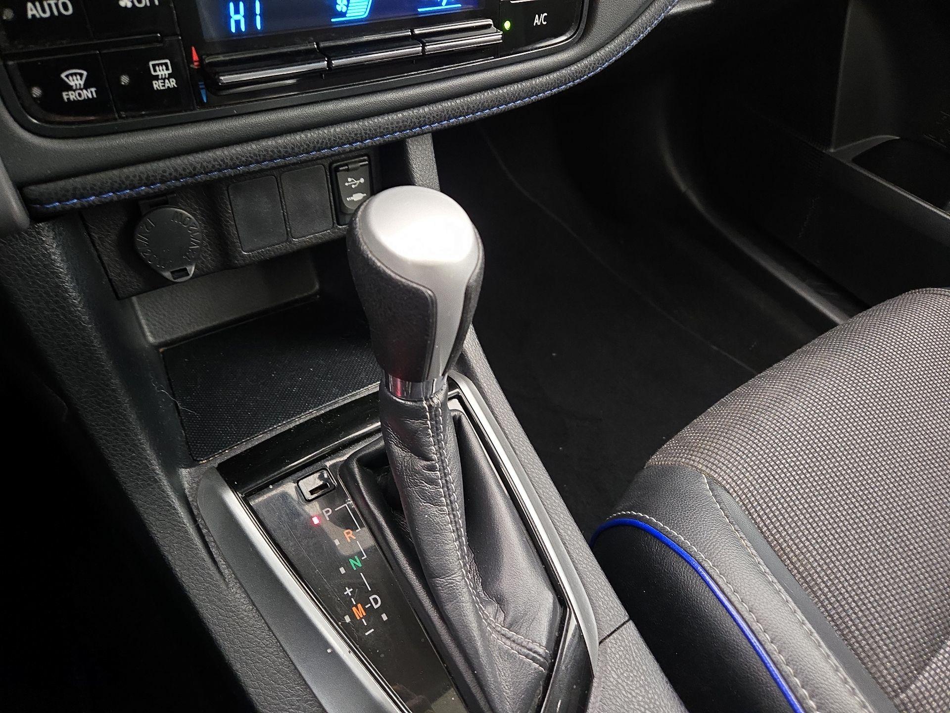 Thumbnail: 2017 Toyota Corolla - 17