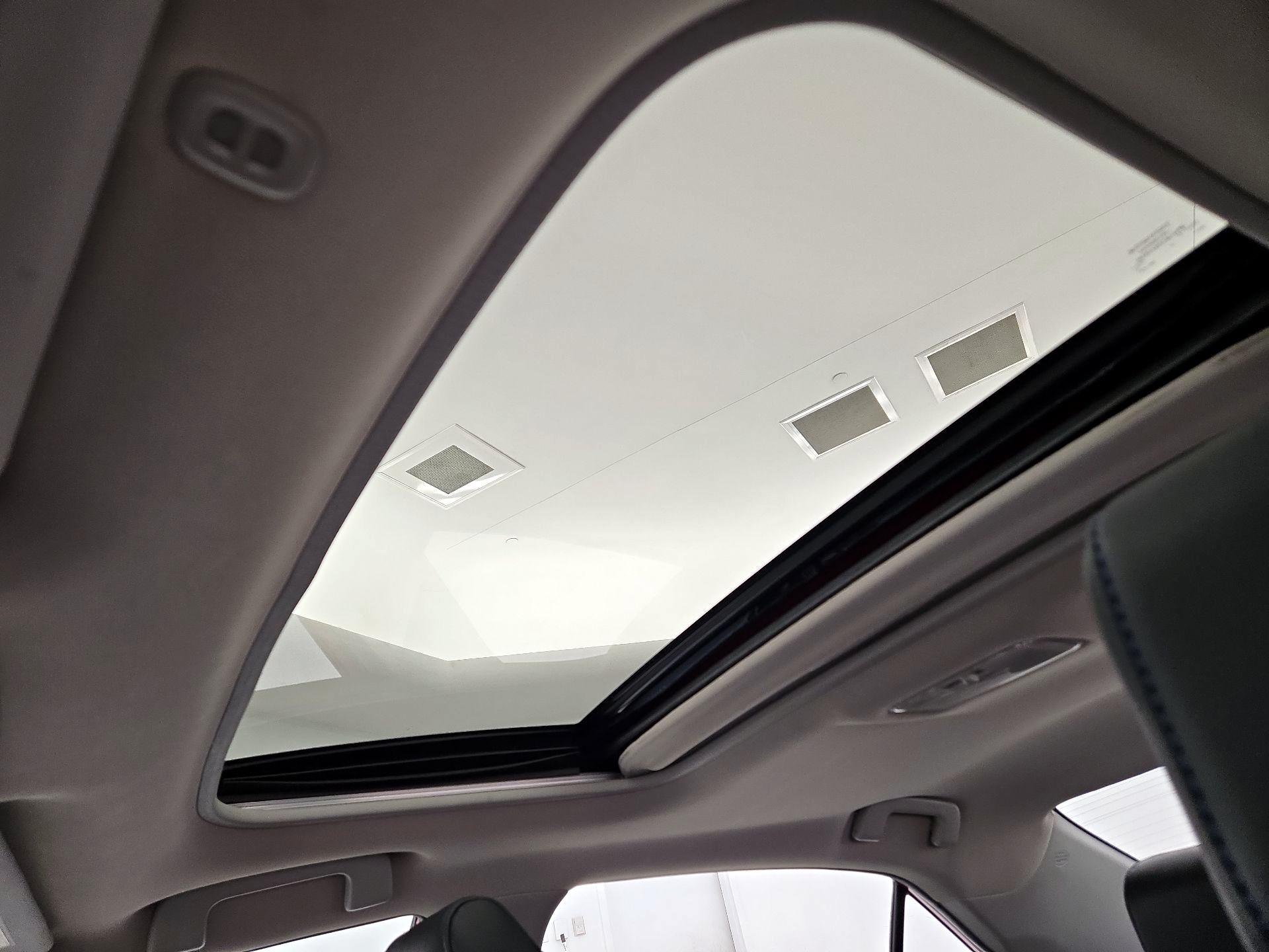 Thumbnail: 2017 Toyota Corolla - 19