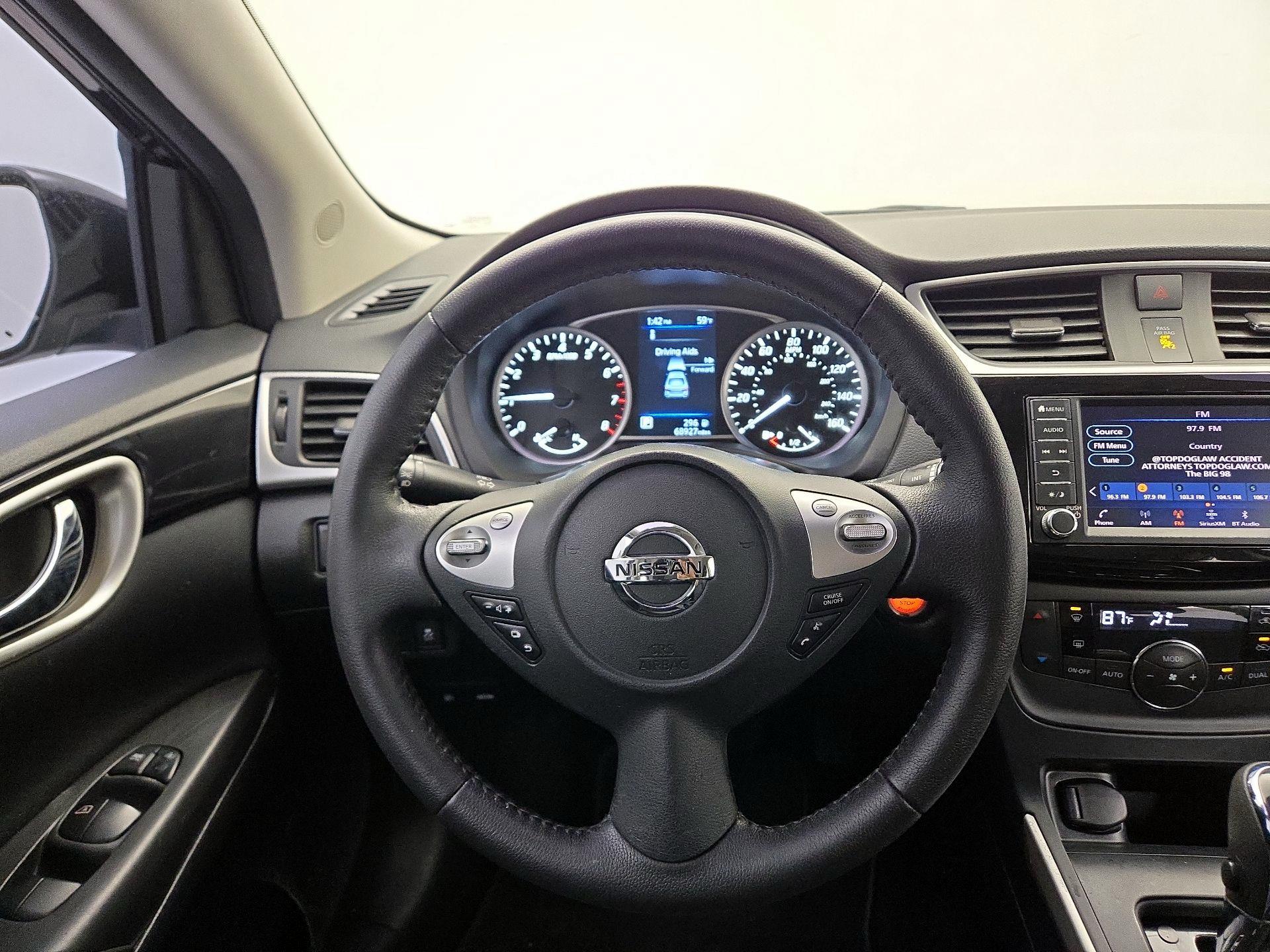 Thumbnail: 2019 Nissan Sentra - 10