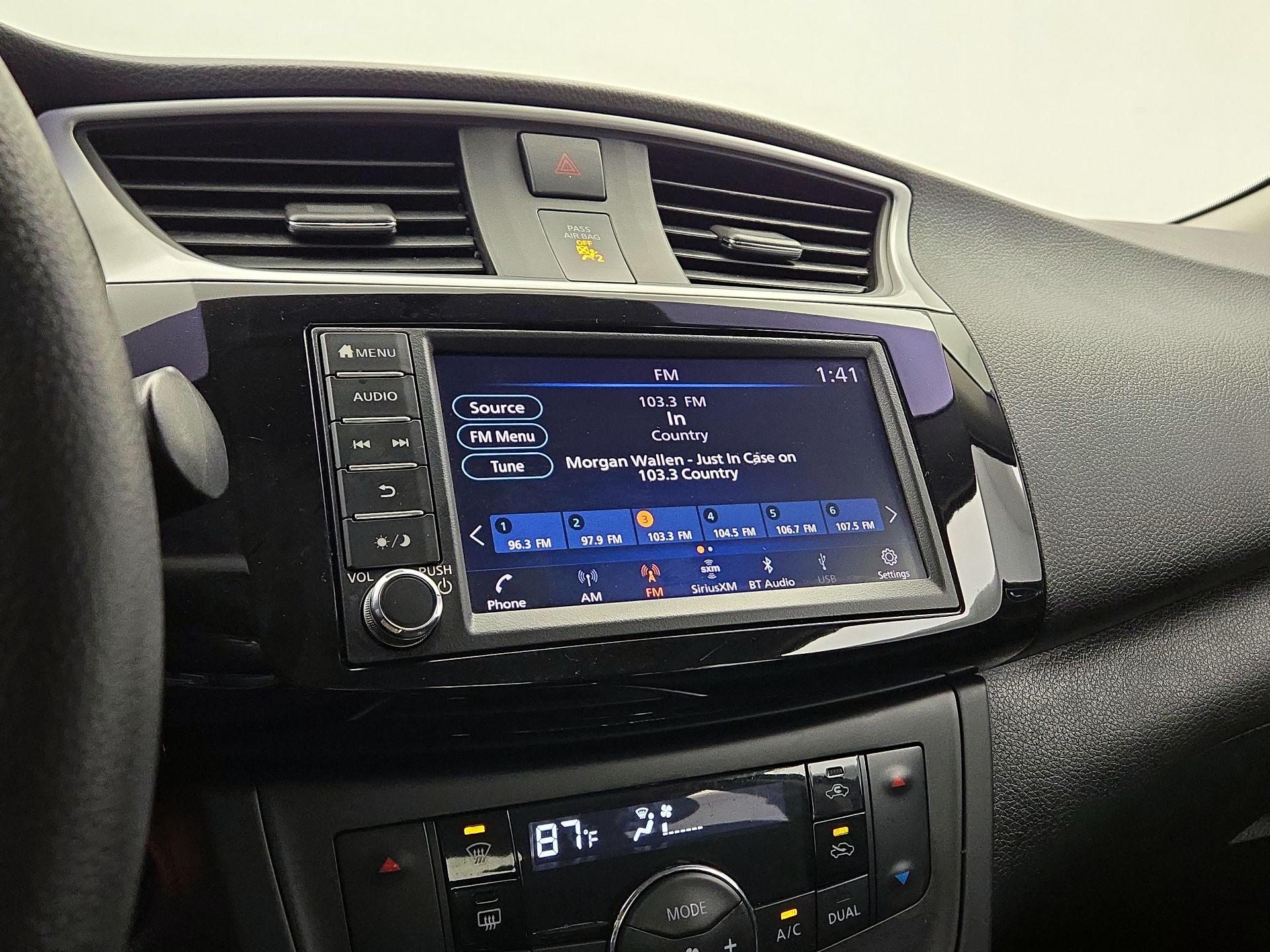 Thumbnail: 2019 Nissan Sentra - 15