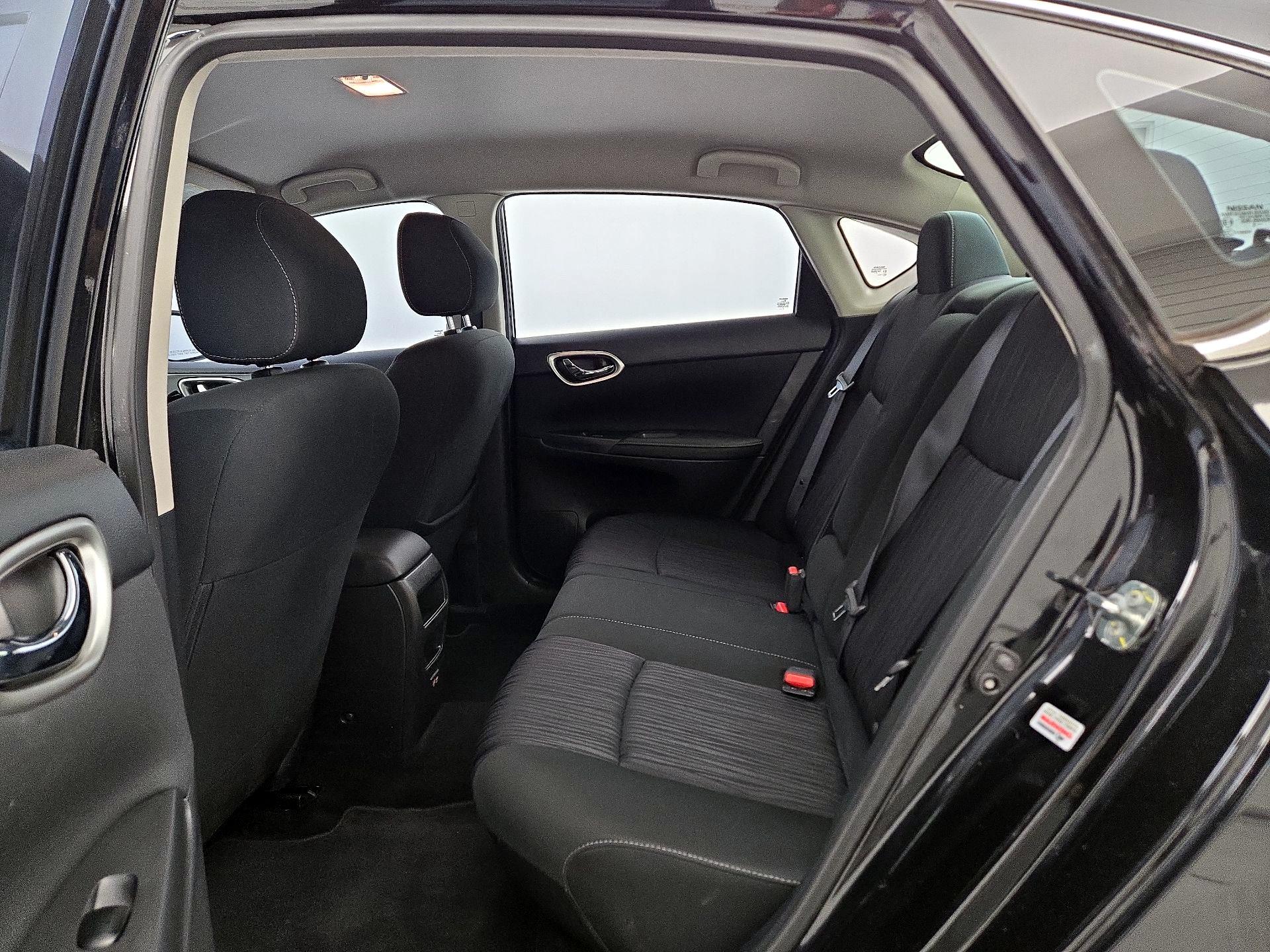 Thumbnail: 2019 Nissan Sentra - 19