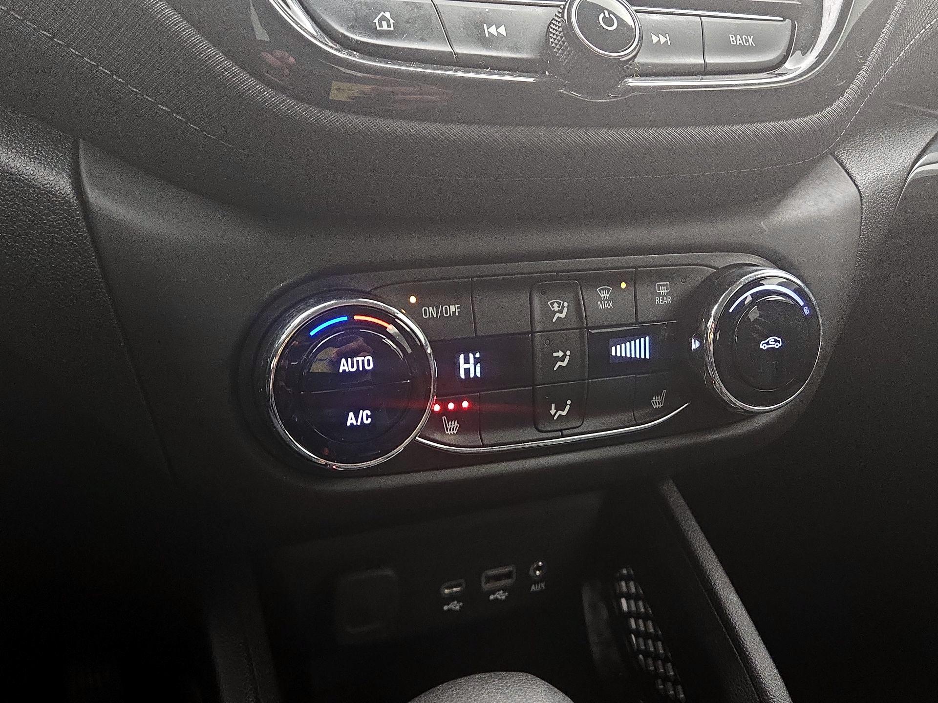 Thumbnail: 2022 Chevrolet TrailBlazer - 16