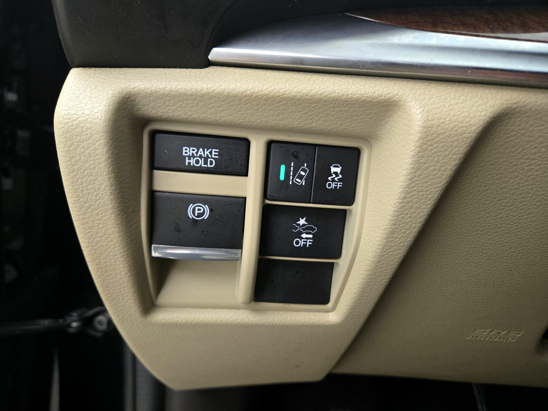 Thumbnail: 2019 Acura MDX - 13