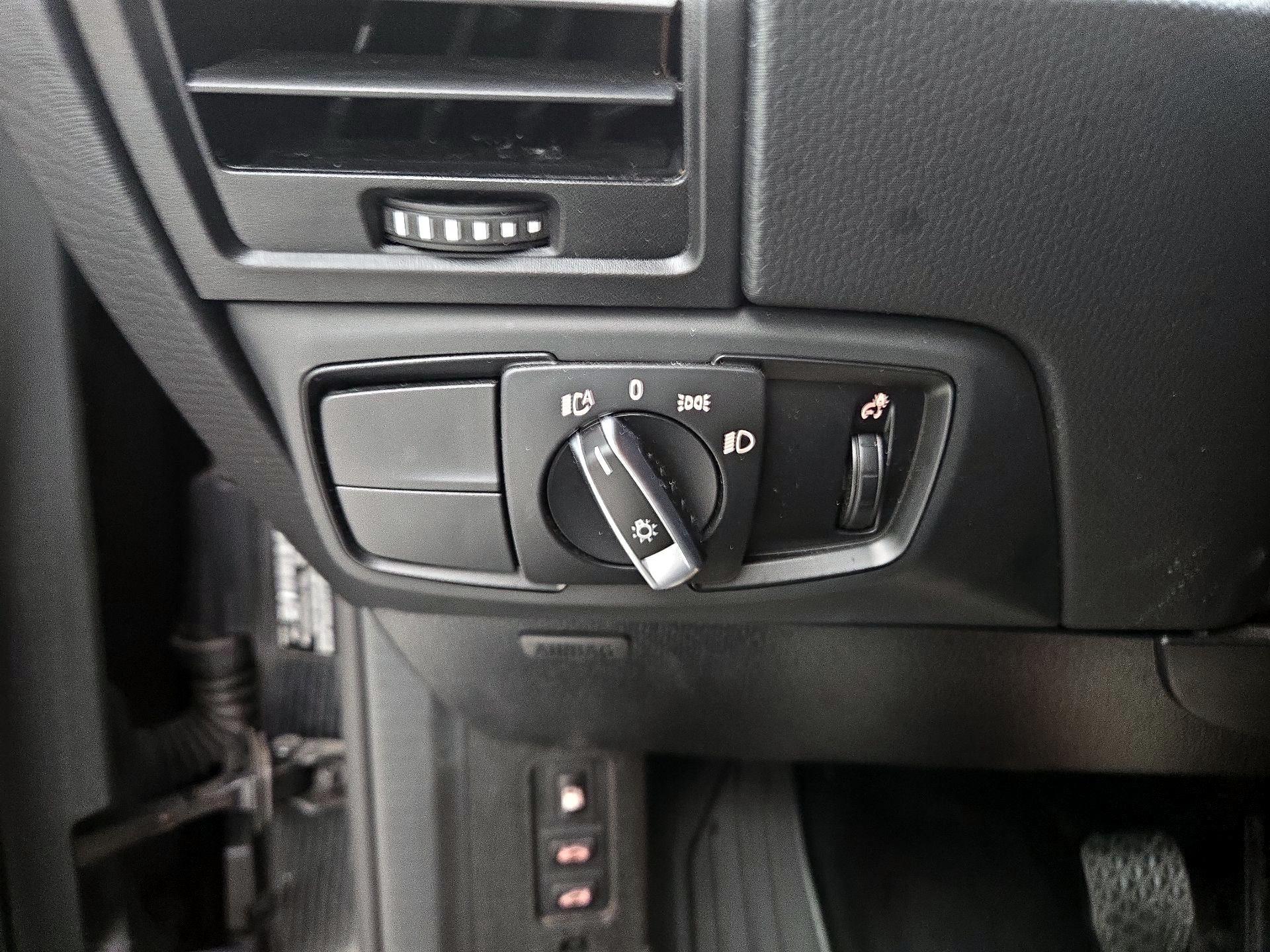 Thumbnail: 2019 BMW i3 - 13