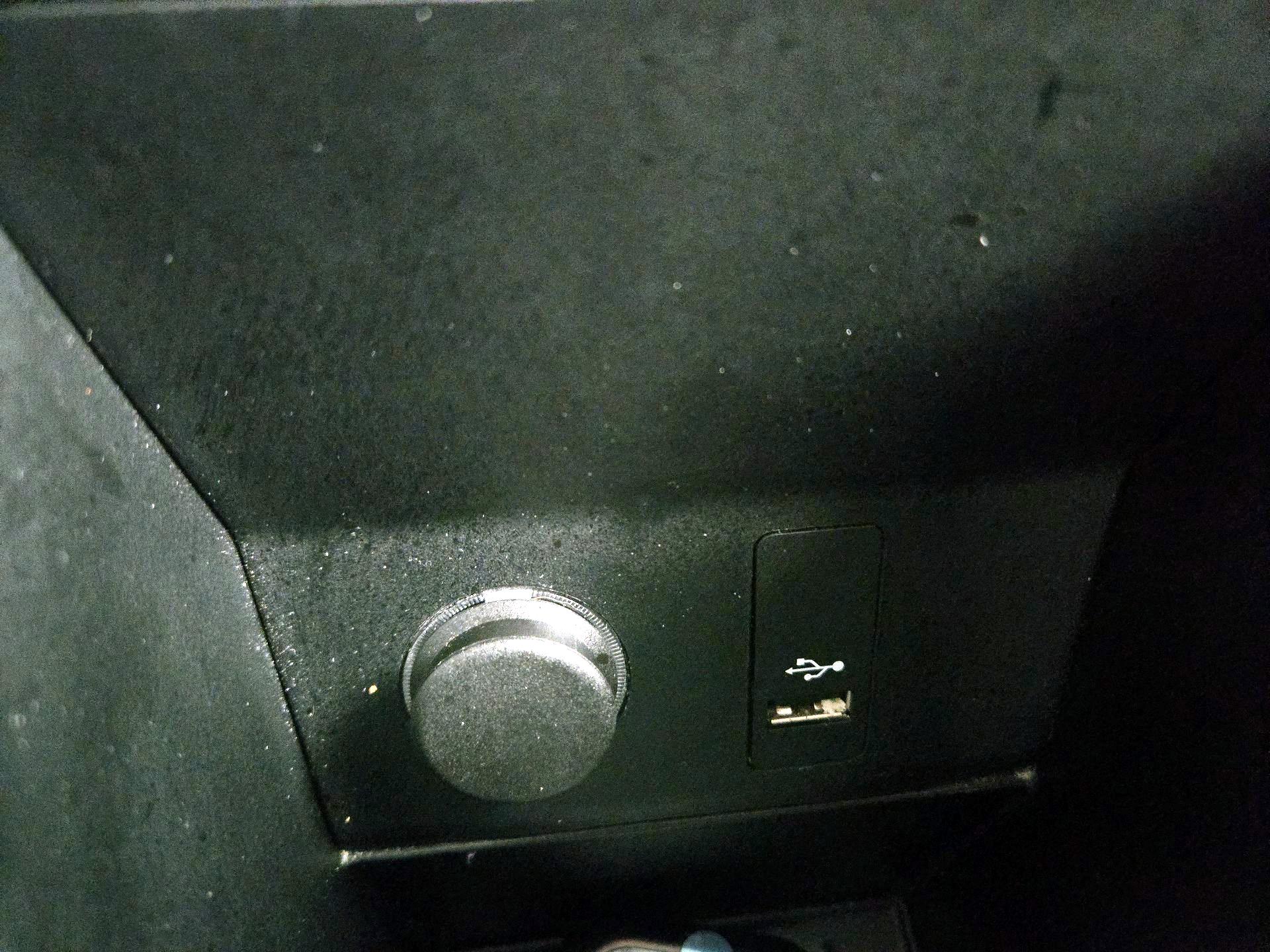 Thumbnail: 2019 BMW i3 - 18