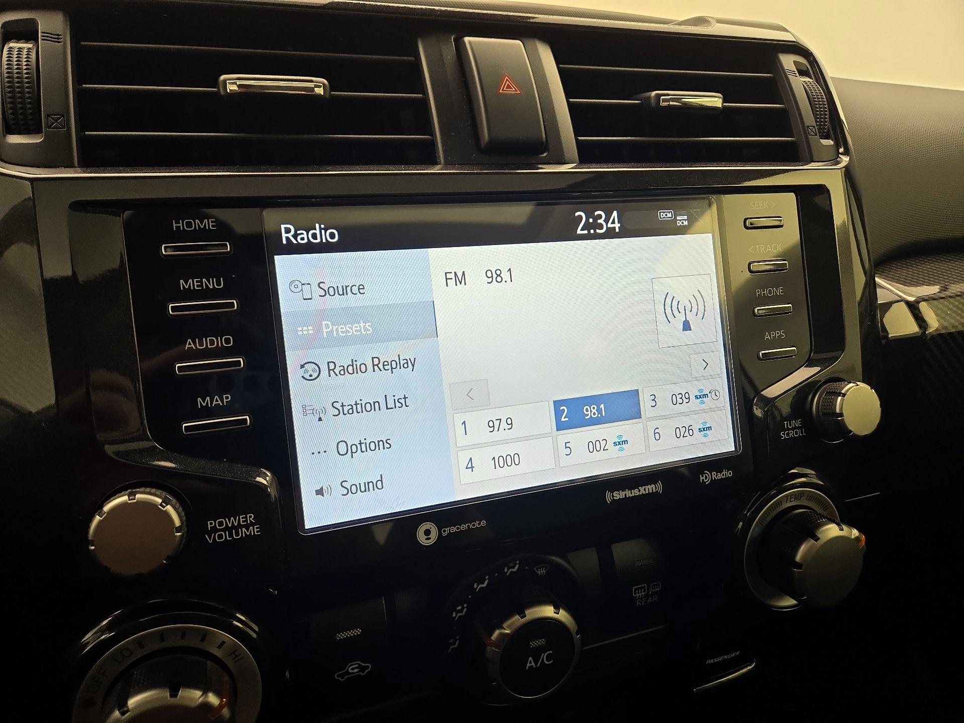 Thumbnail: 2021 Toyota 4Runner - 16