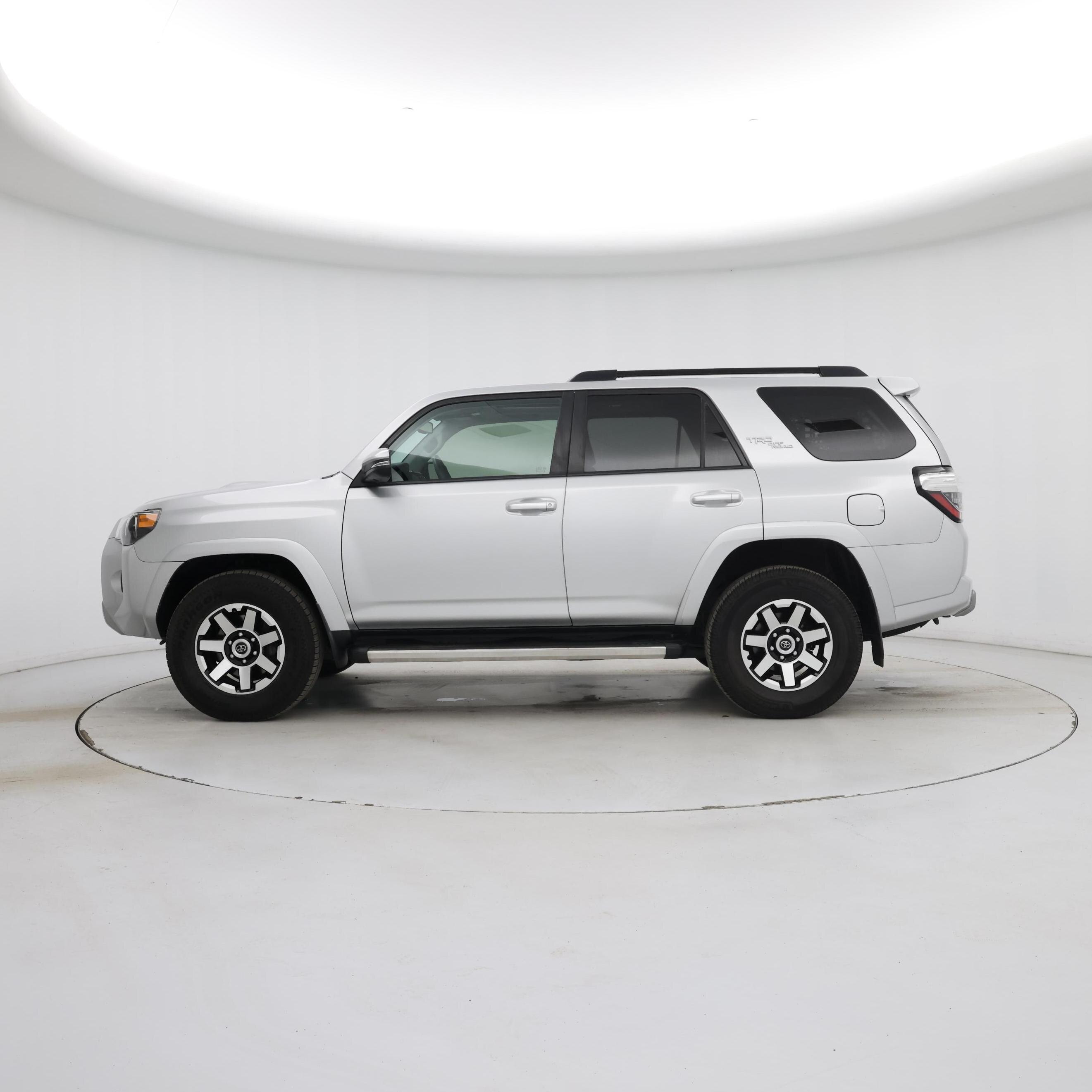 Thumbnail: 2021 Toyota 4Runner - 3