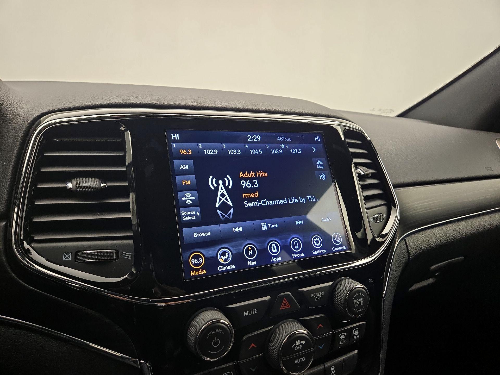 Thumbnail: 2019 Jeep Grand Cherokee - 15