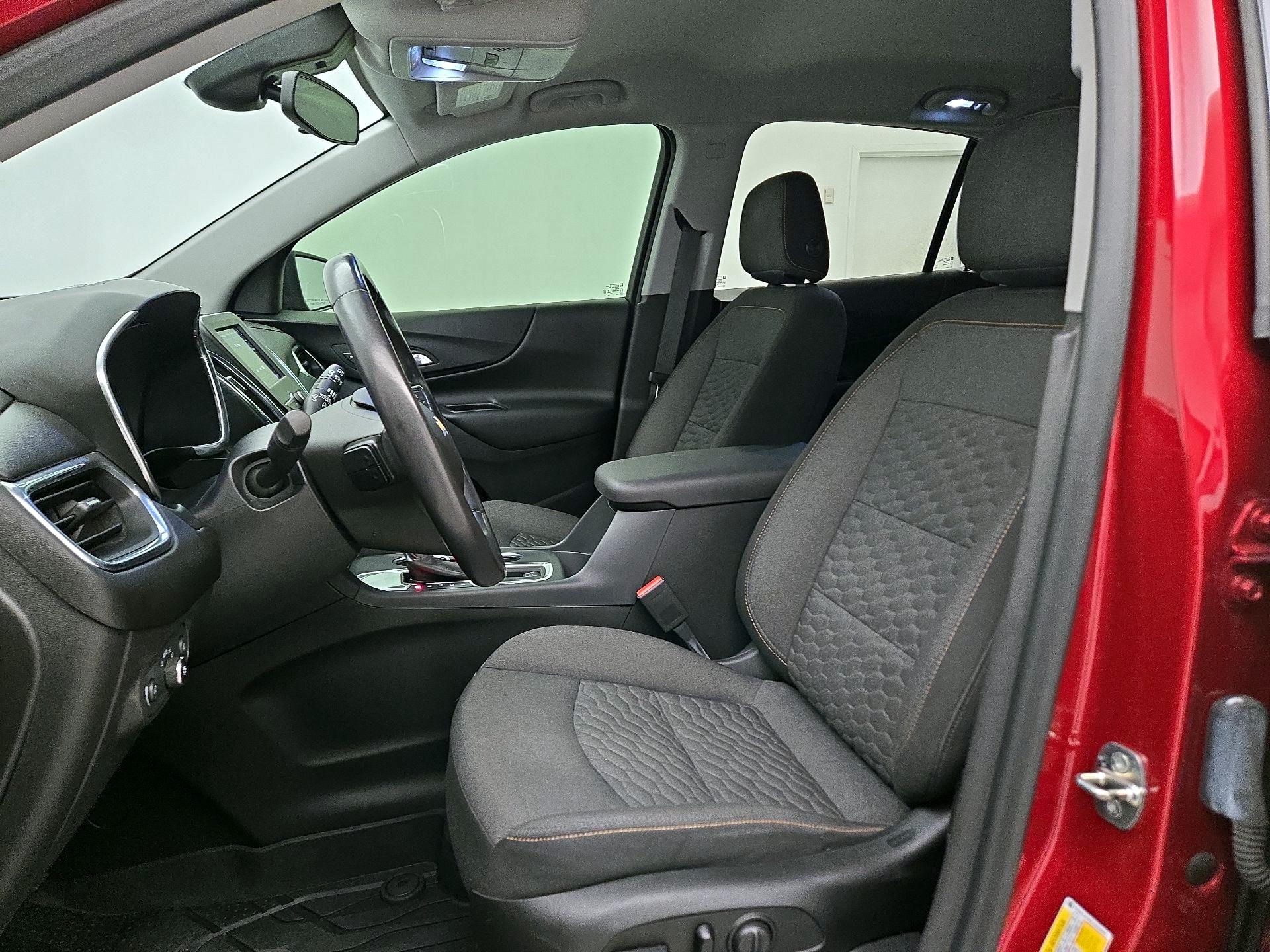 Thumbnail: 2020 Chevrolet Equinox - 11