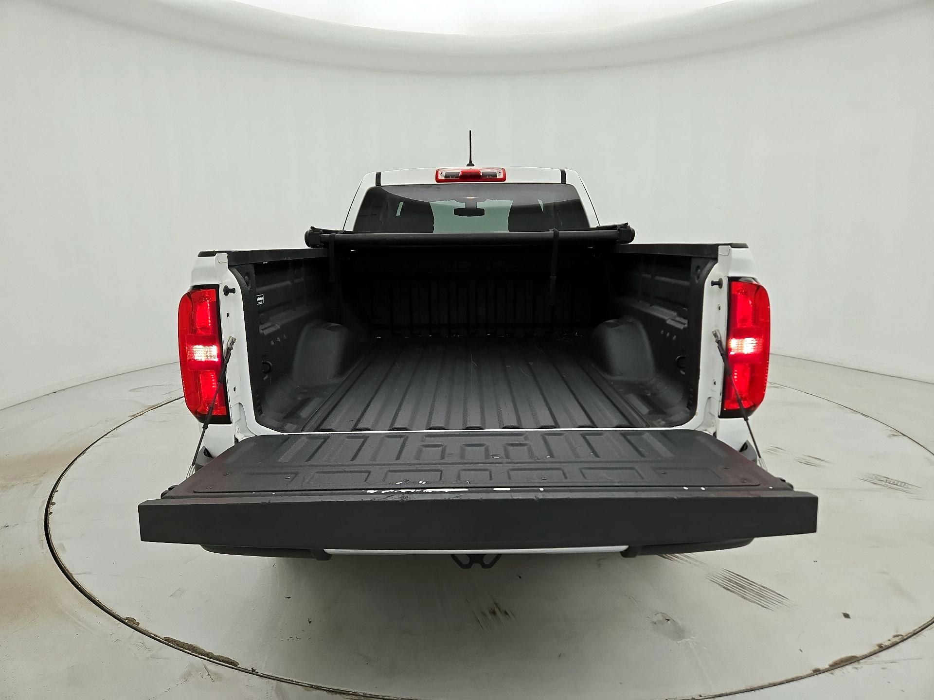 Thumbnail: 2016 Chevrolet Colorado - 20