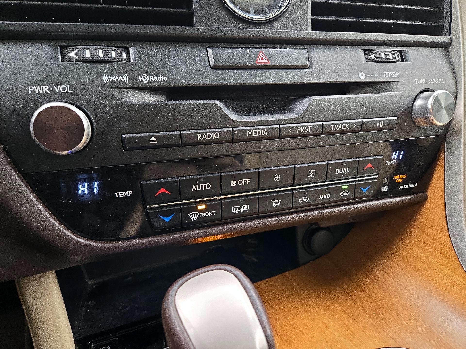 Thumbnail: 2019 Lexus RX - 17