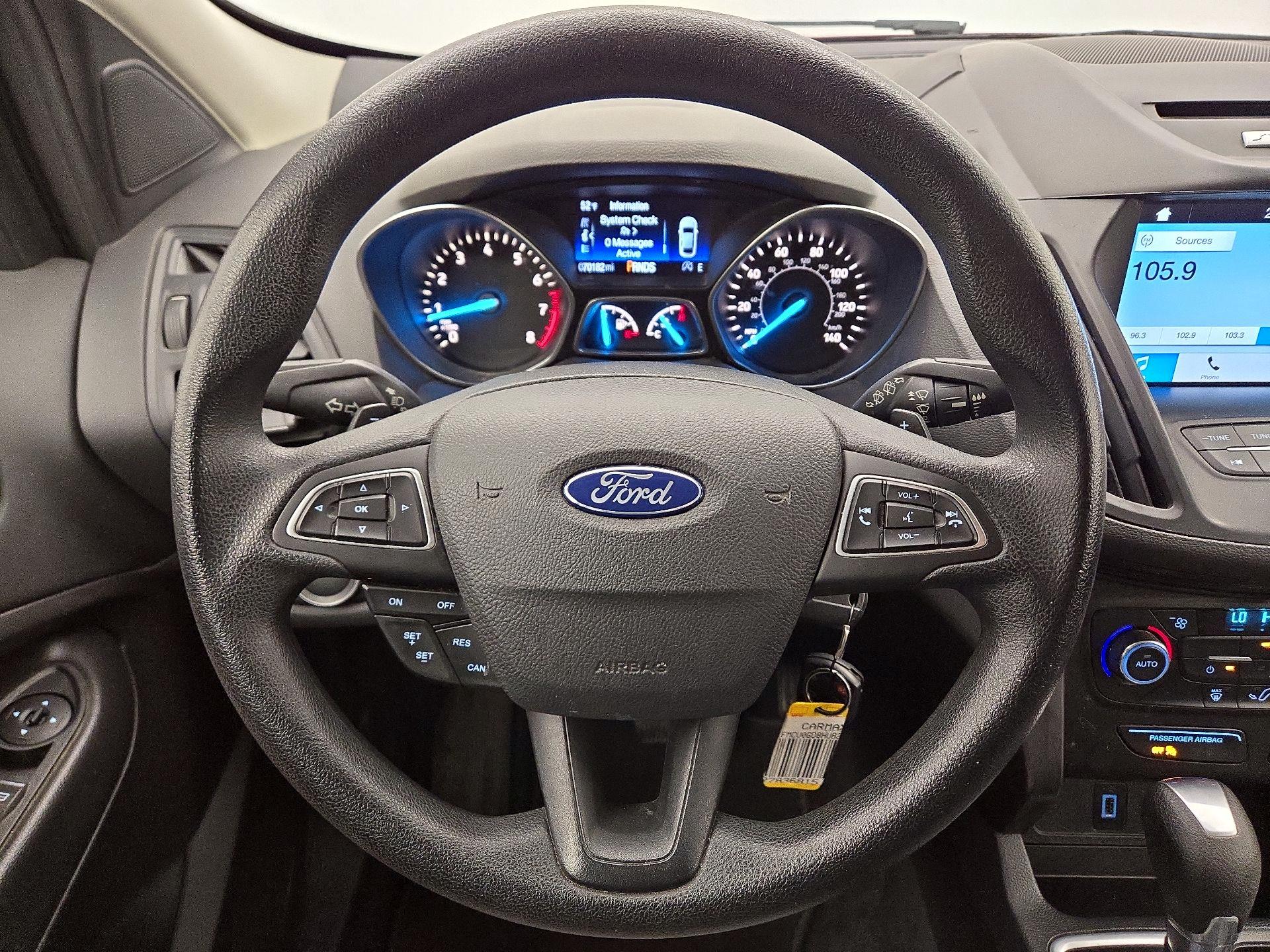 Thumbnail: 2017 Ford Escape - 10