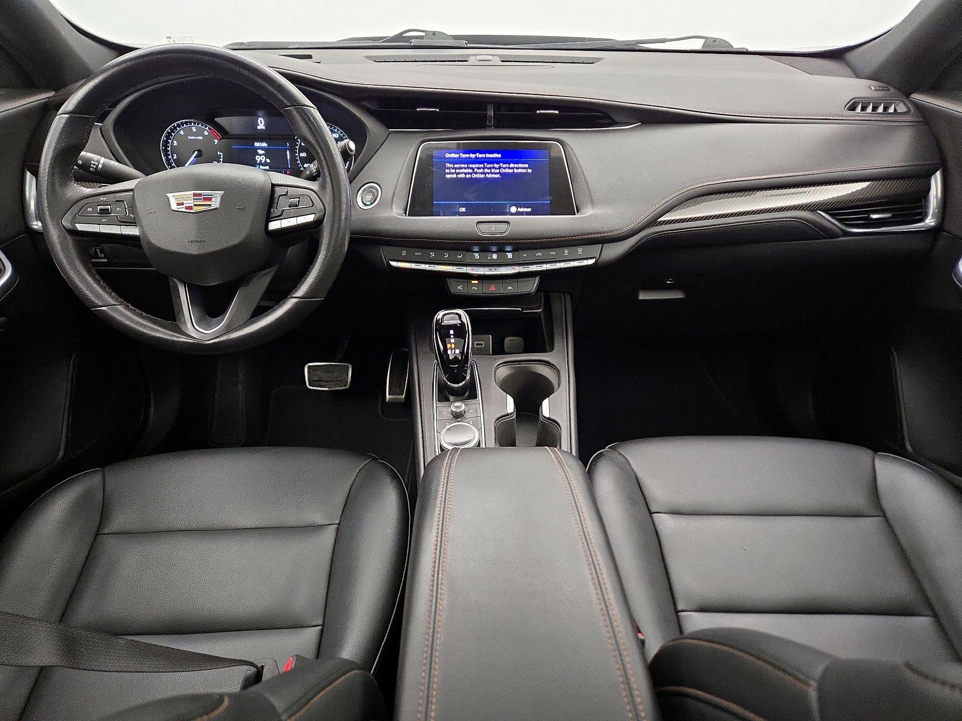 Thumbnail: 2022 Cadillac XT4 - 9