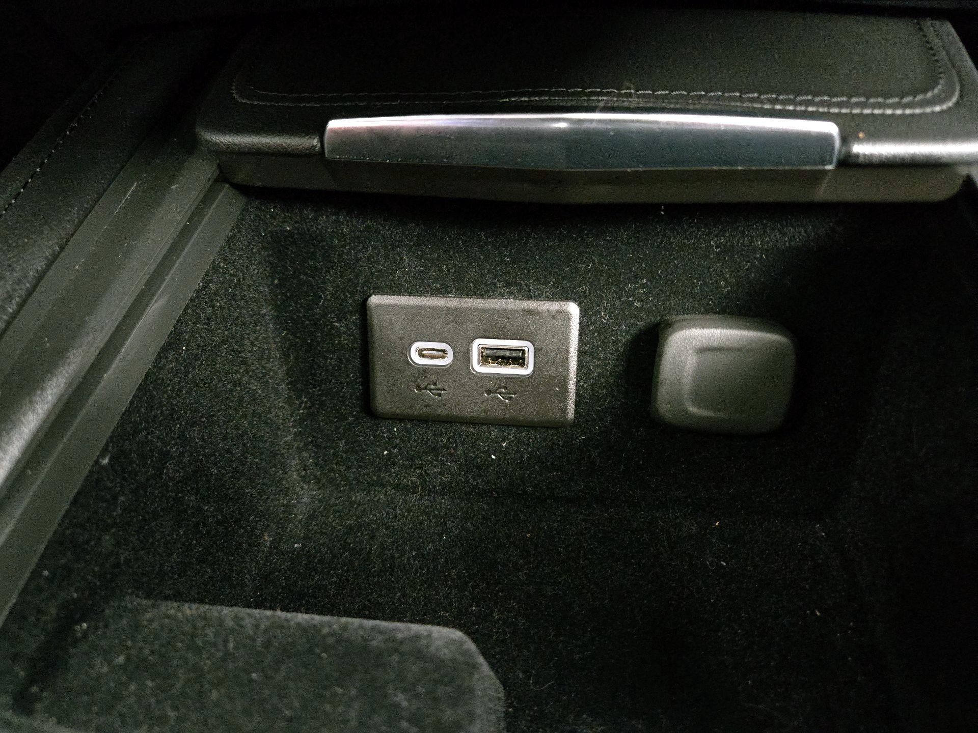 Thumbnail: 2022 Cadillac XT4 - 18