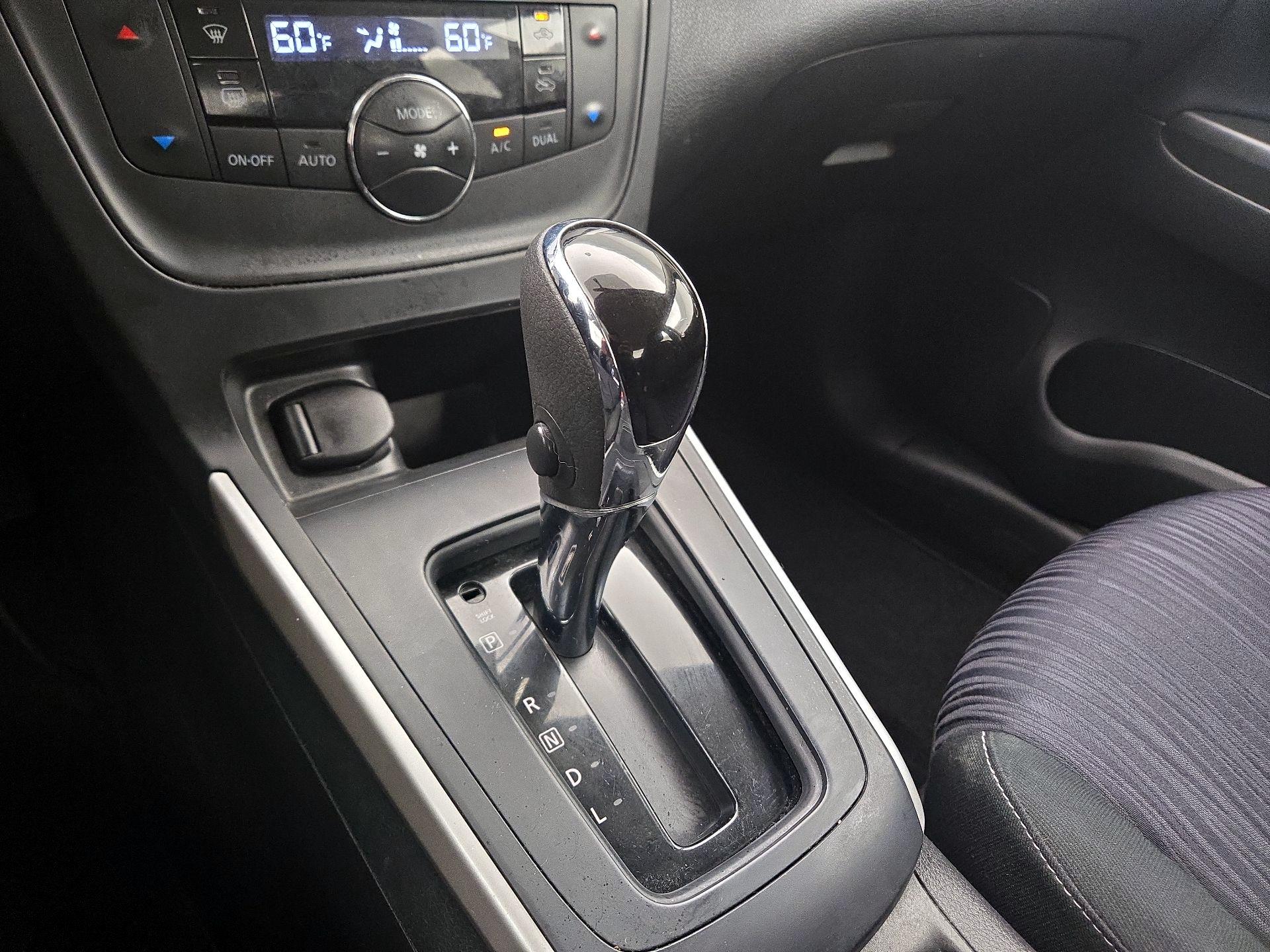 Thumbnail: 2019 Nissan Sentra - 17