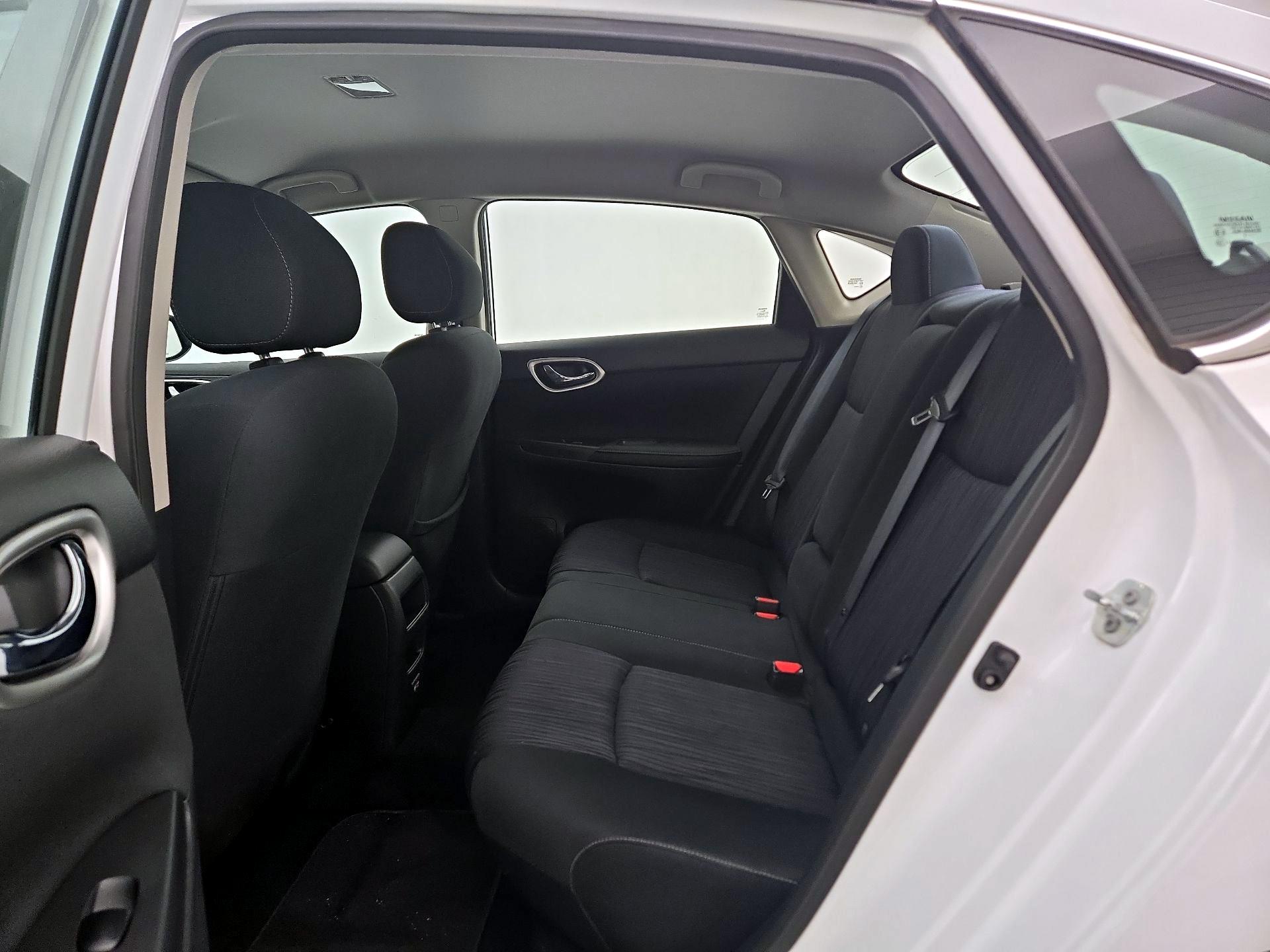 Thumbnail: 2019 Nissan Sentra - 19