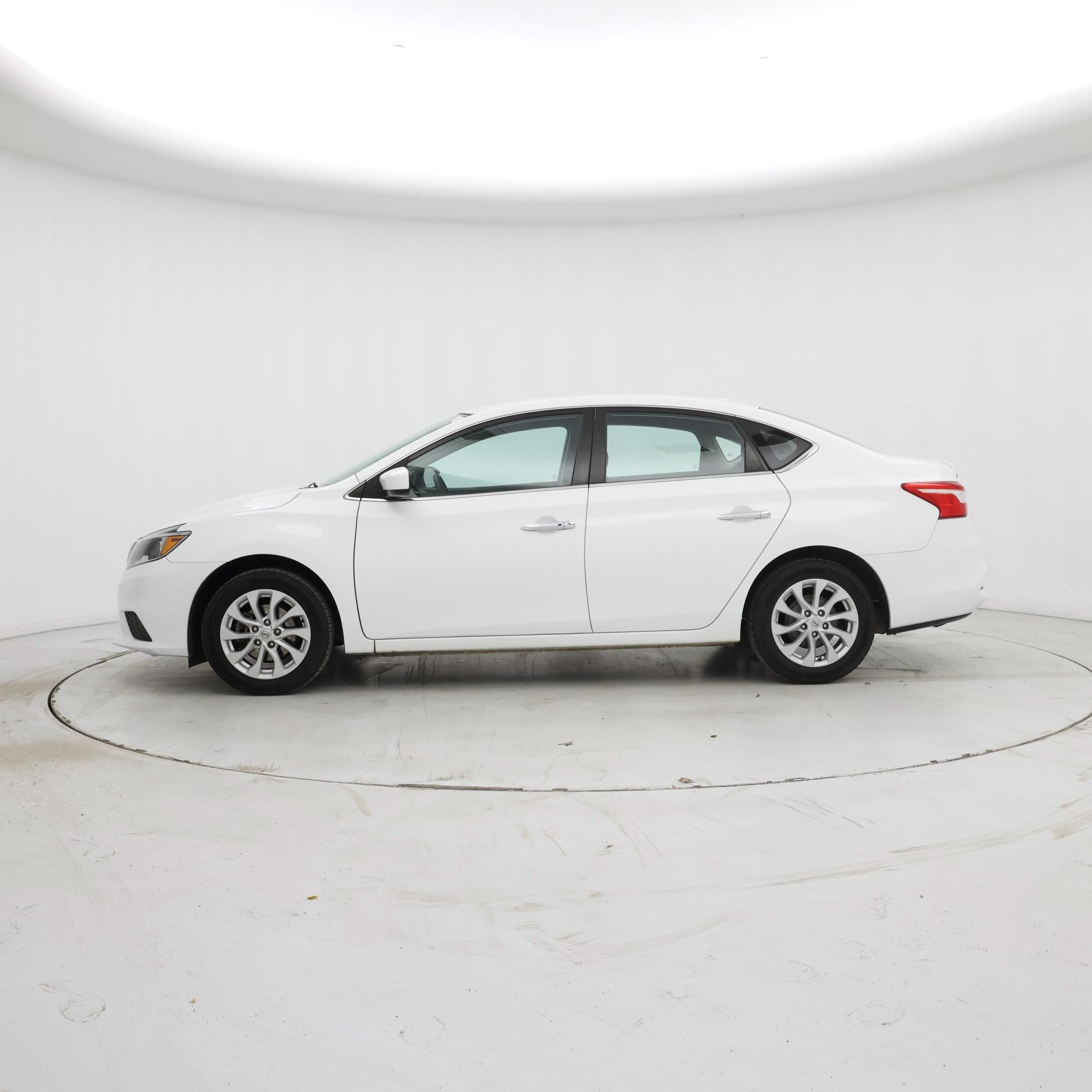 Thumbnail: 2019 Nissan Sentra - 3