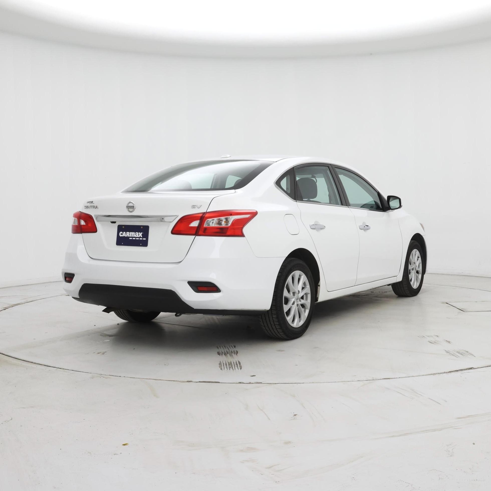 Thumbnail: 2019 Nissan Sentra - 8