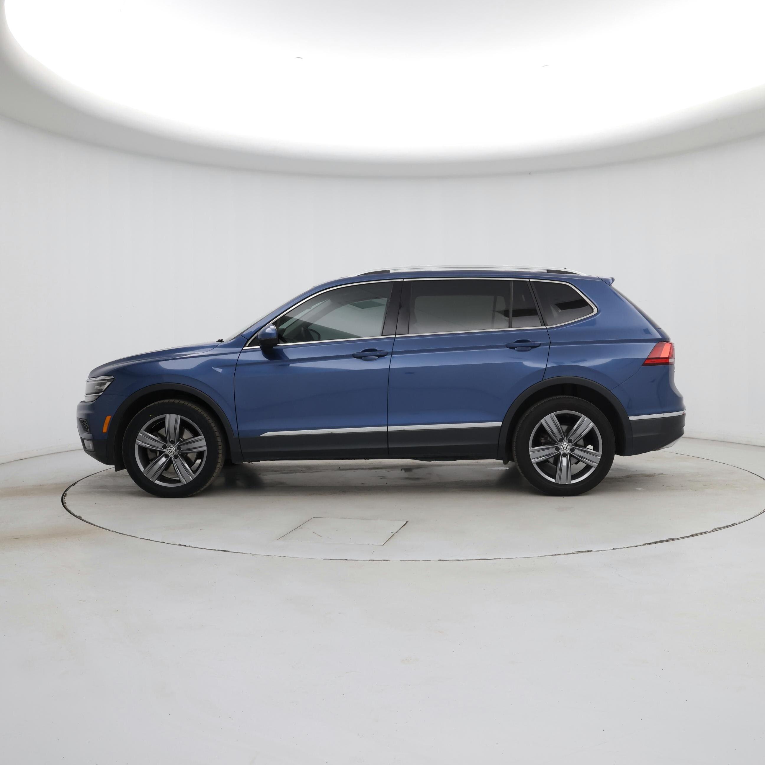 Thumbnail: 2018 Volkswagen Tiguan - 3