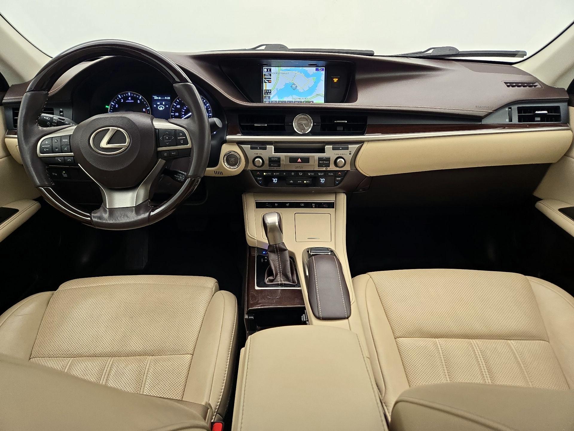 Thumbnail: 2017 Lexus ES - 9