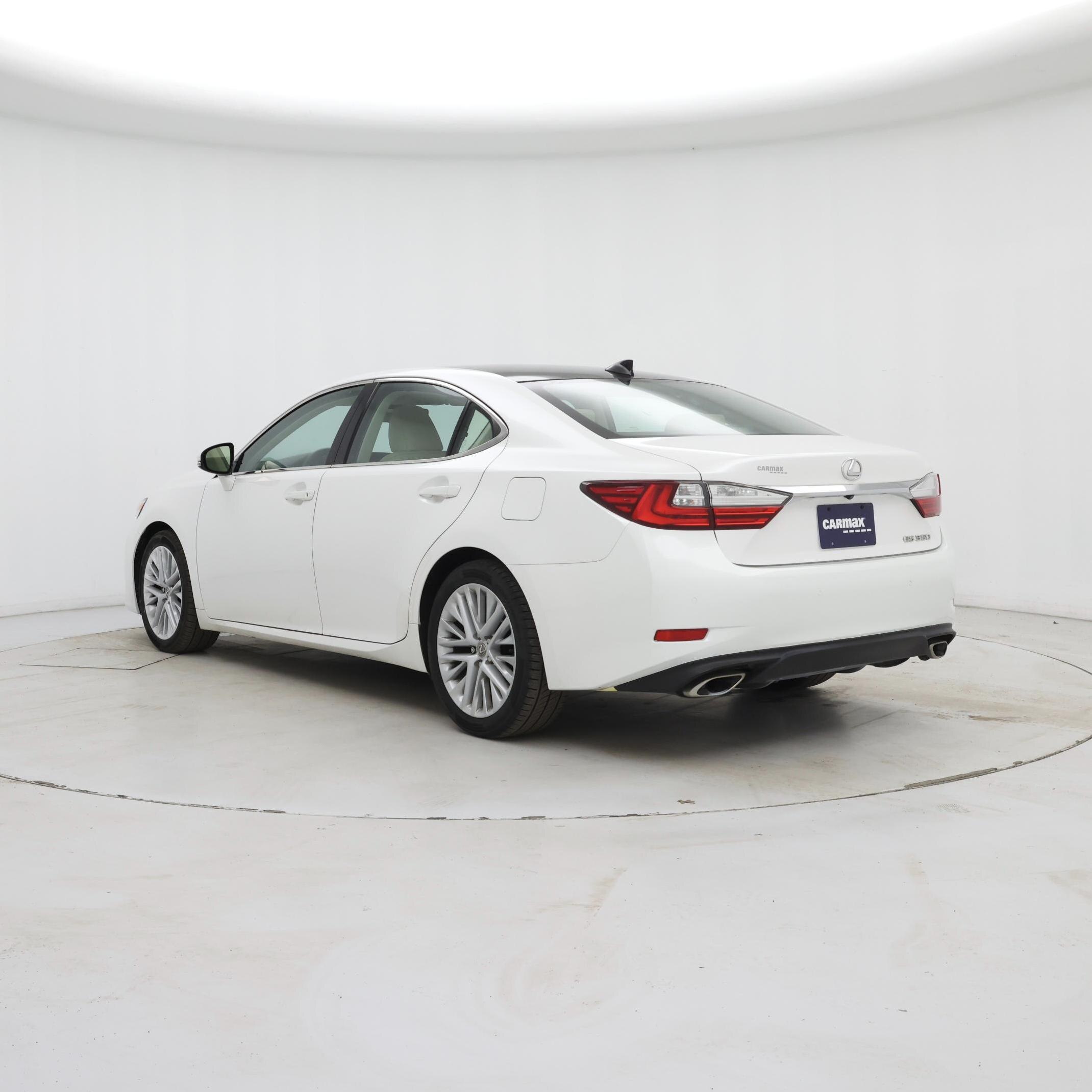 Thumbnail: 2017 Lexus ES - 2