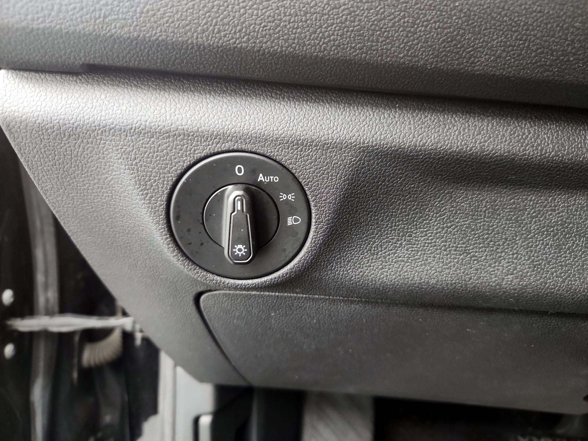 Thumbnail: 2019 Volkswagen Jetta - 13