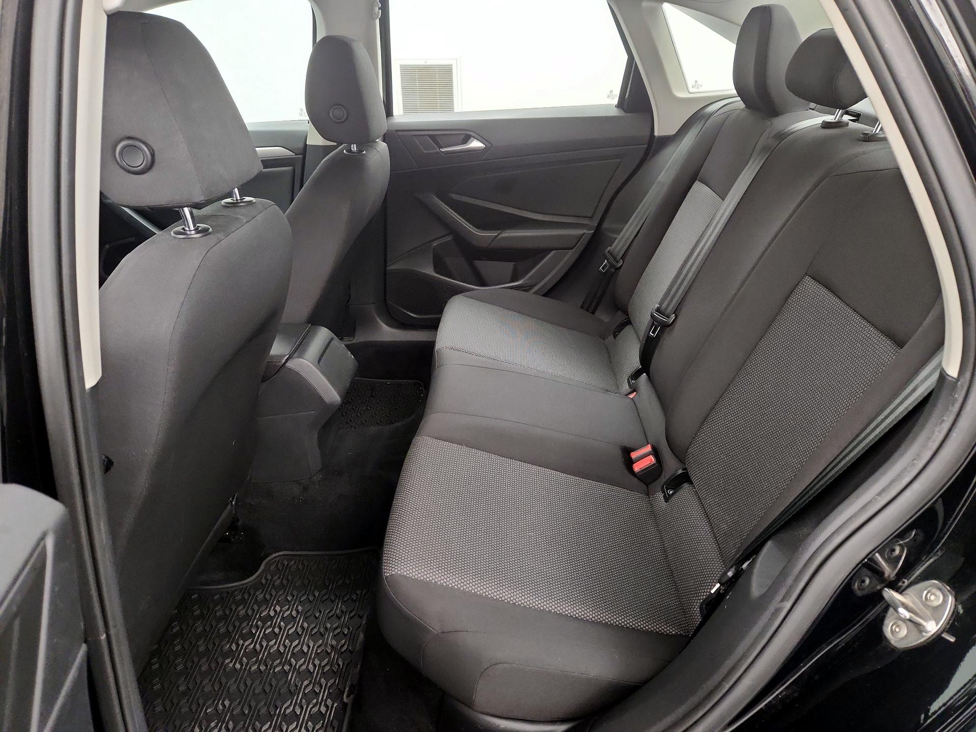 Thumbnail: 2019 Volkswagen Jetta - 19