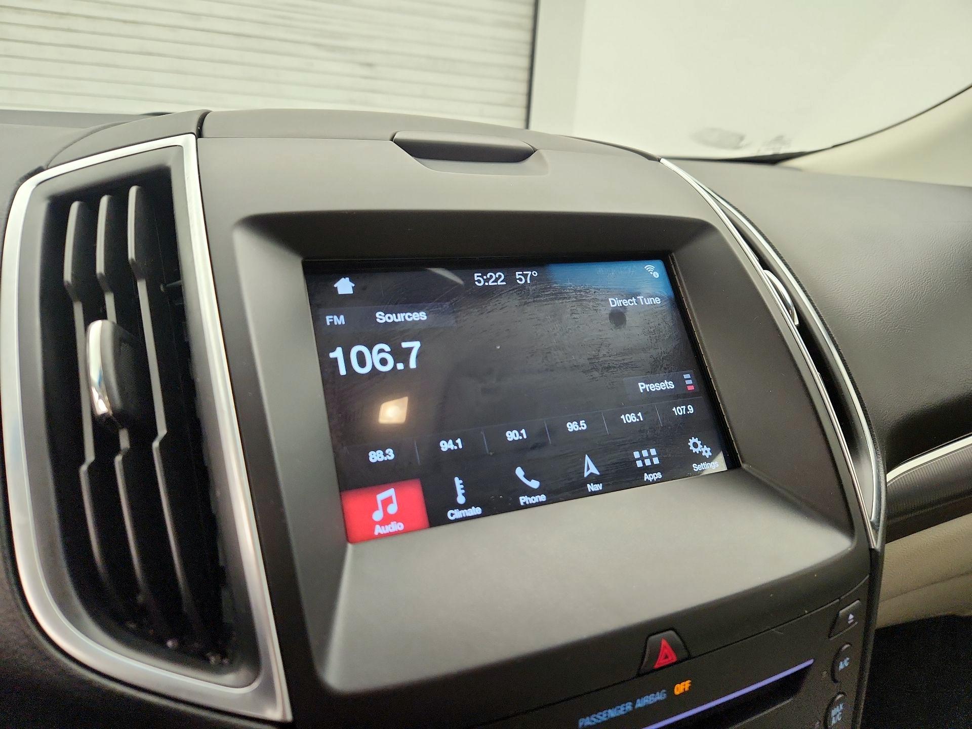 Thumbnail: 2015 Ford Edge - 15