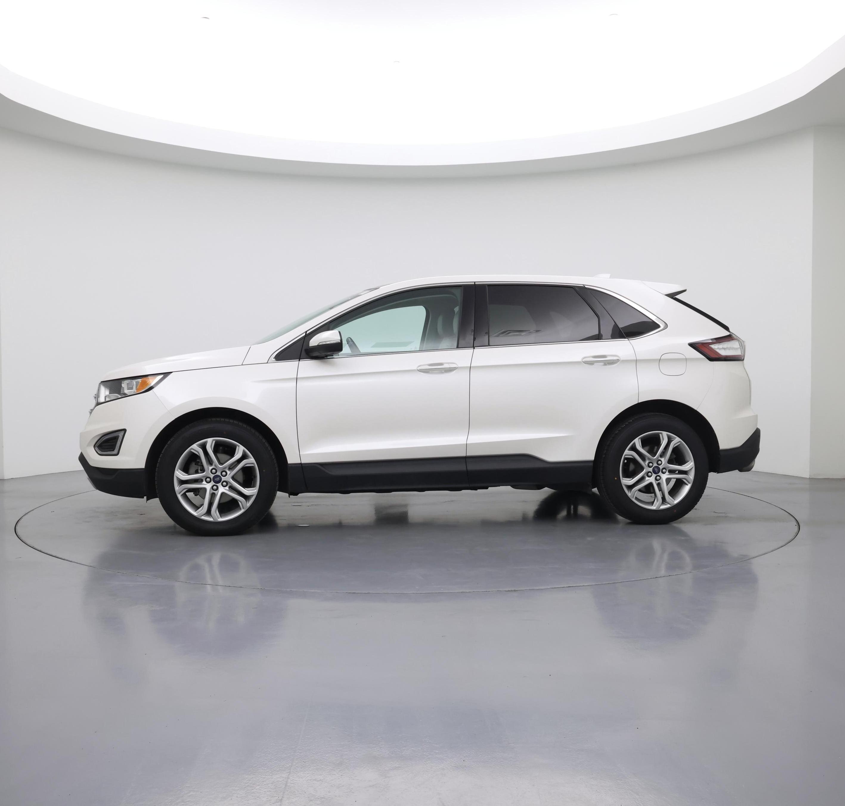 Thumbnail: 2015 Ford Edge - 3