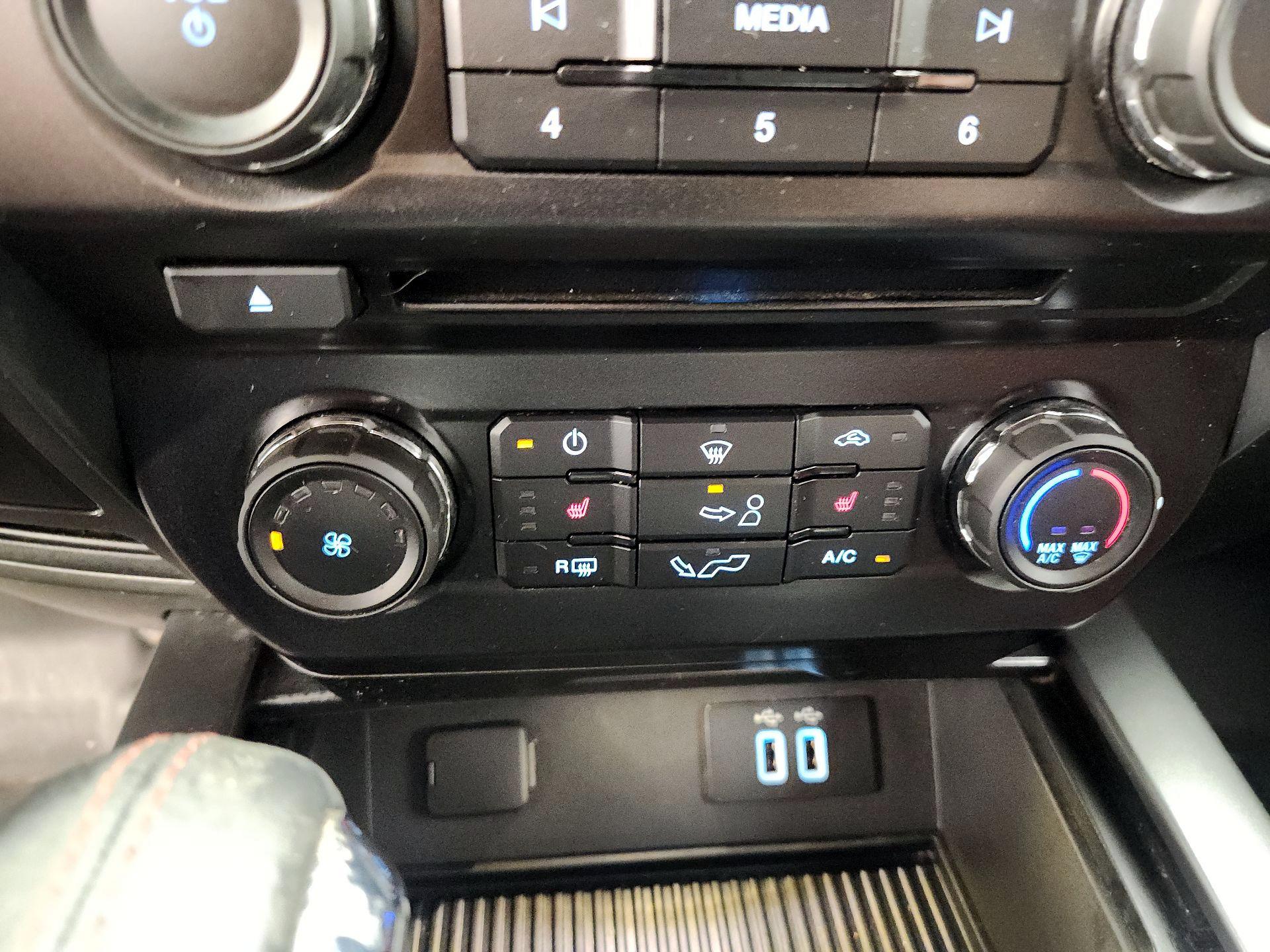 Thumbnail: 2016 Ford F-150 - 16