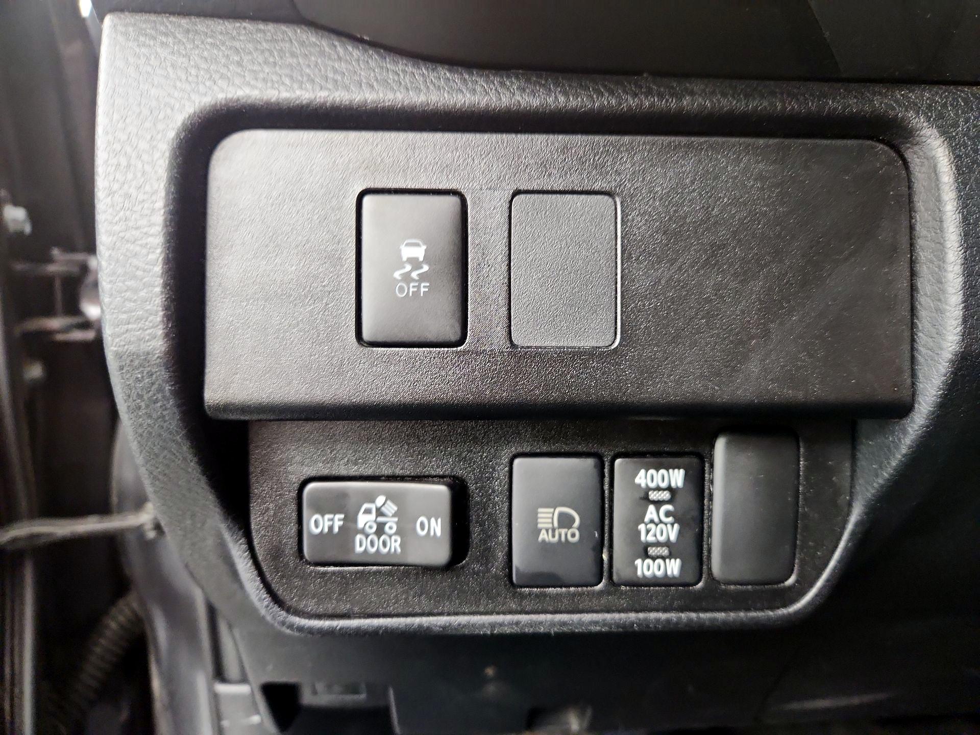 Thumbnail: 2021 Toyota Tacoma - 13