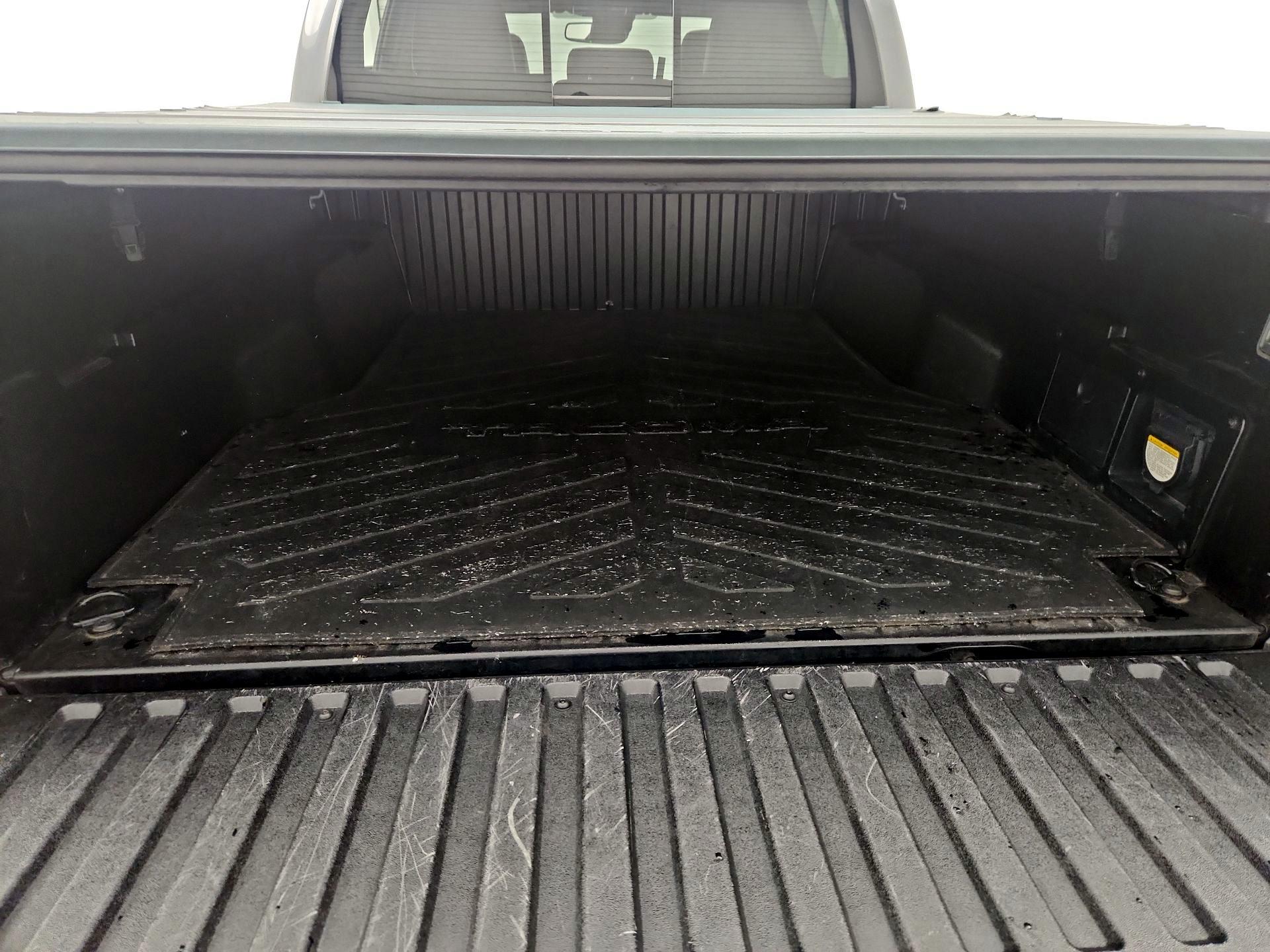 Thumbnail: 2021 Toyota Tacoma - 19