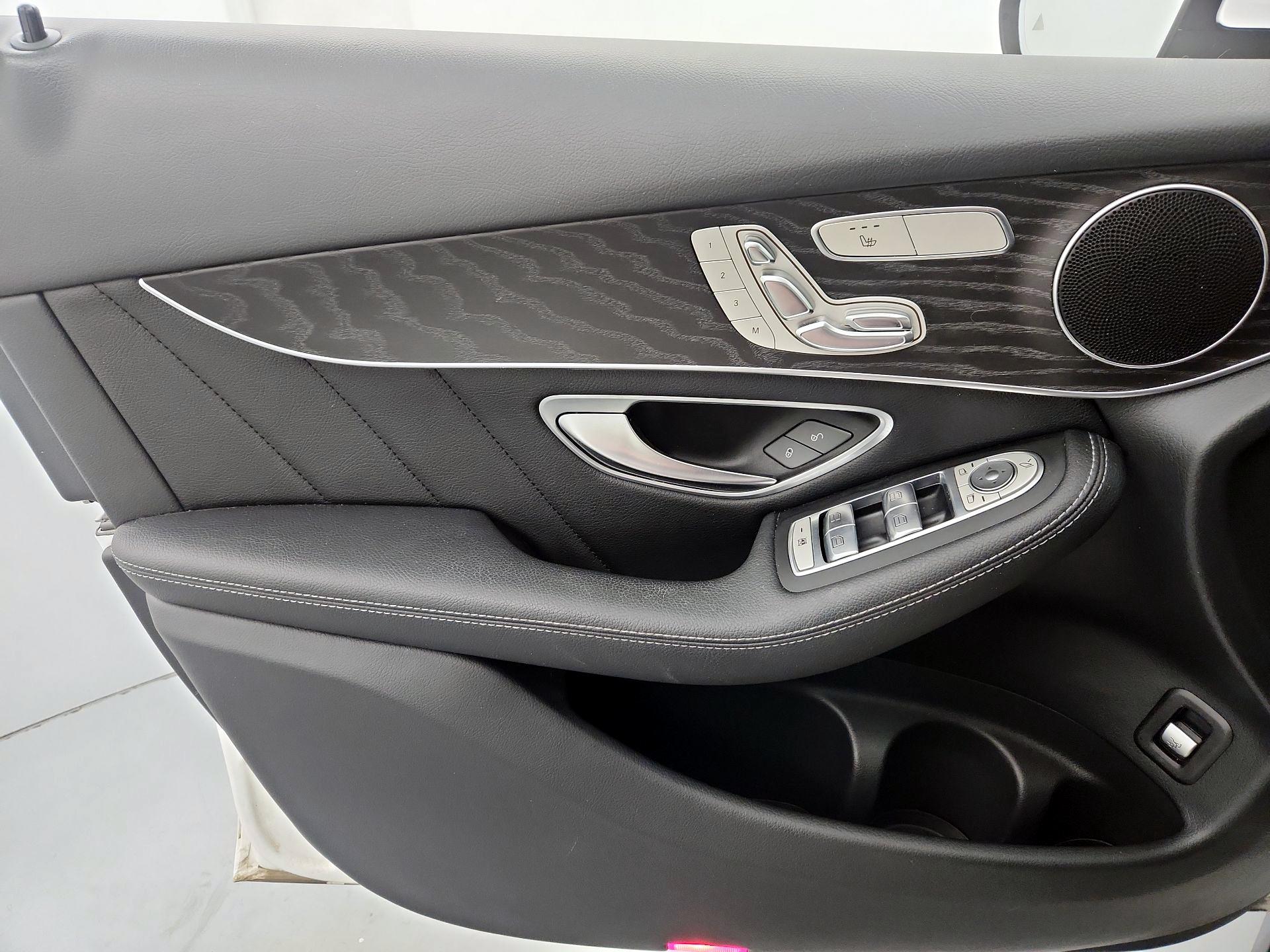 Thumbnail: 2018 Mercedes-Benz GLC - 12