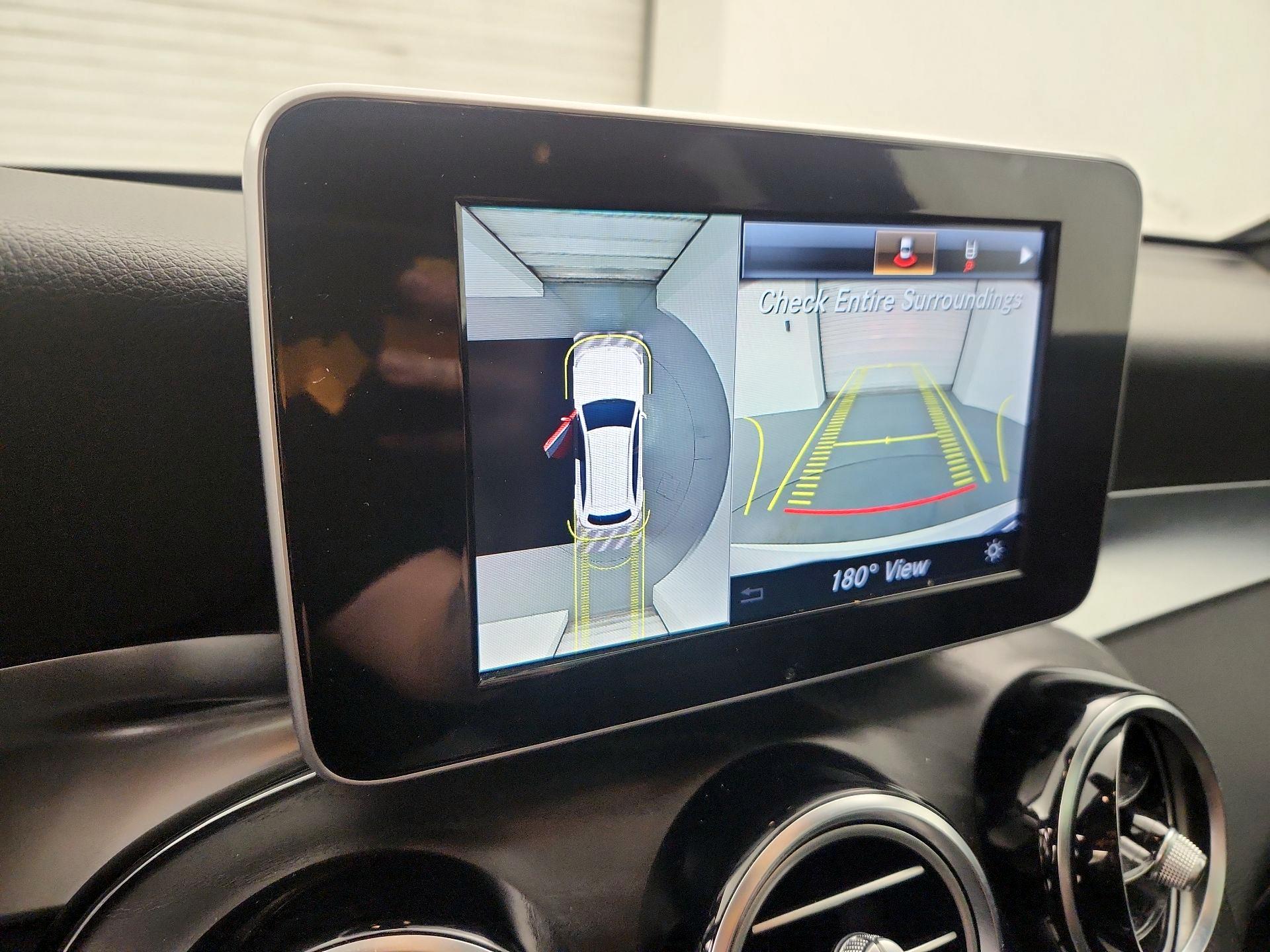 Thumbnail: 2018 Mercedes-Benz GLC - 14