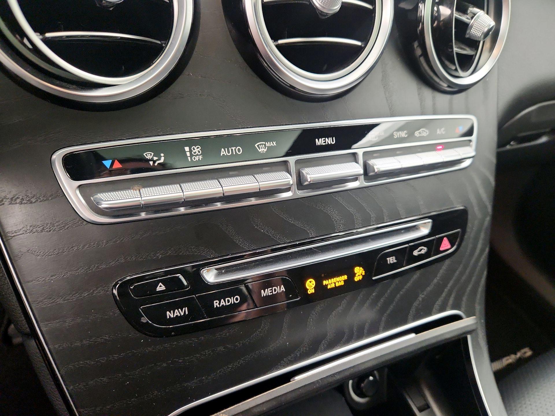 Thumbnail: 2018 Mercedes-Benz GLC - 16