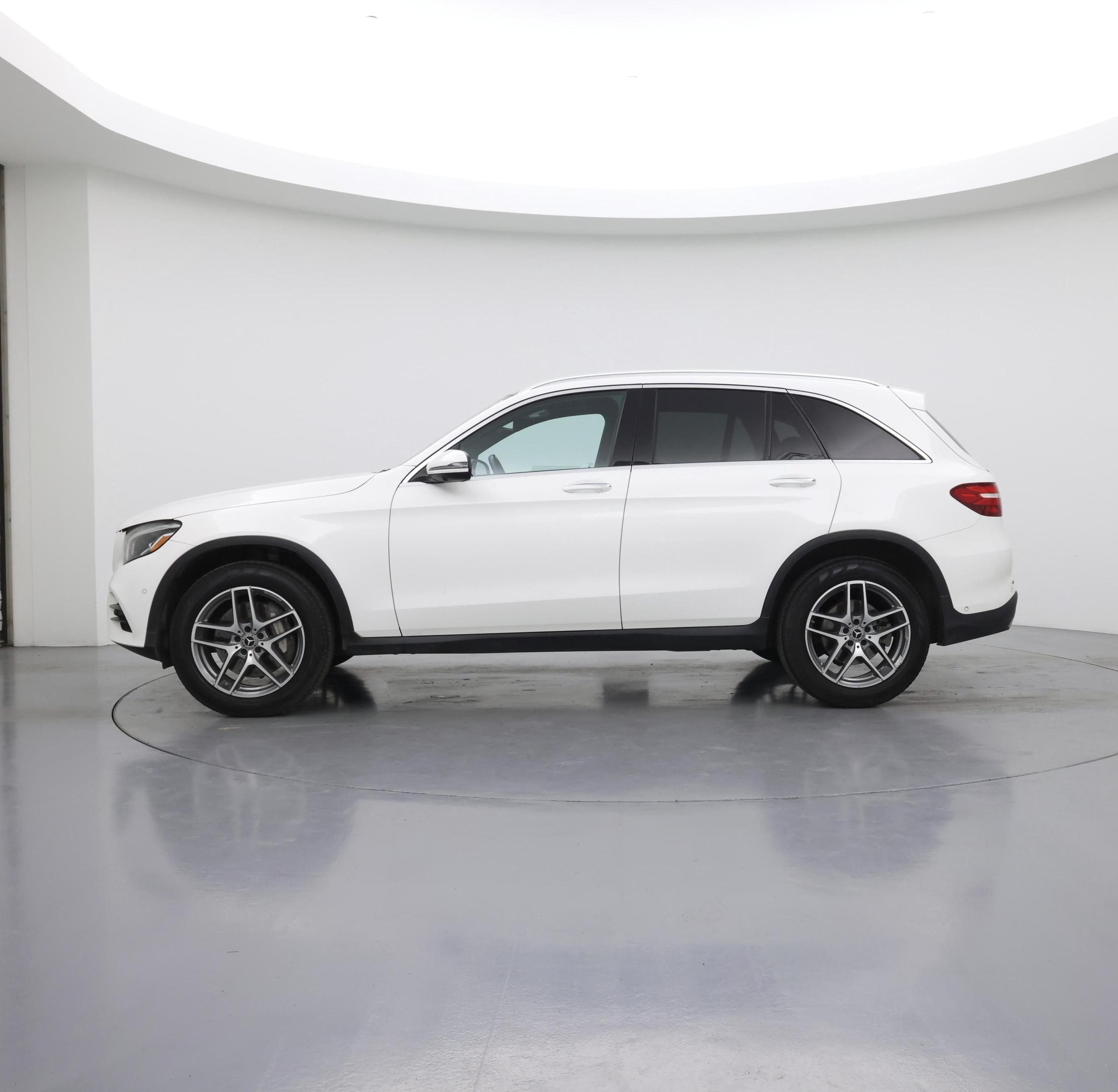 Thumbnail: 2018 Mercedes-Benz GLC - 3
