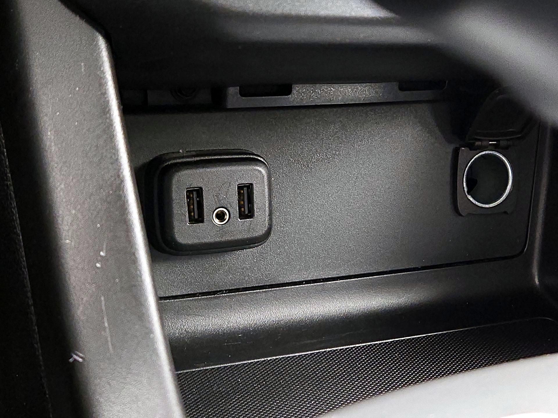 Thumbnail: 2021 Chevrolet Colorado - 18