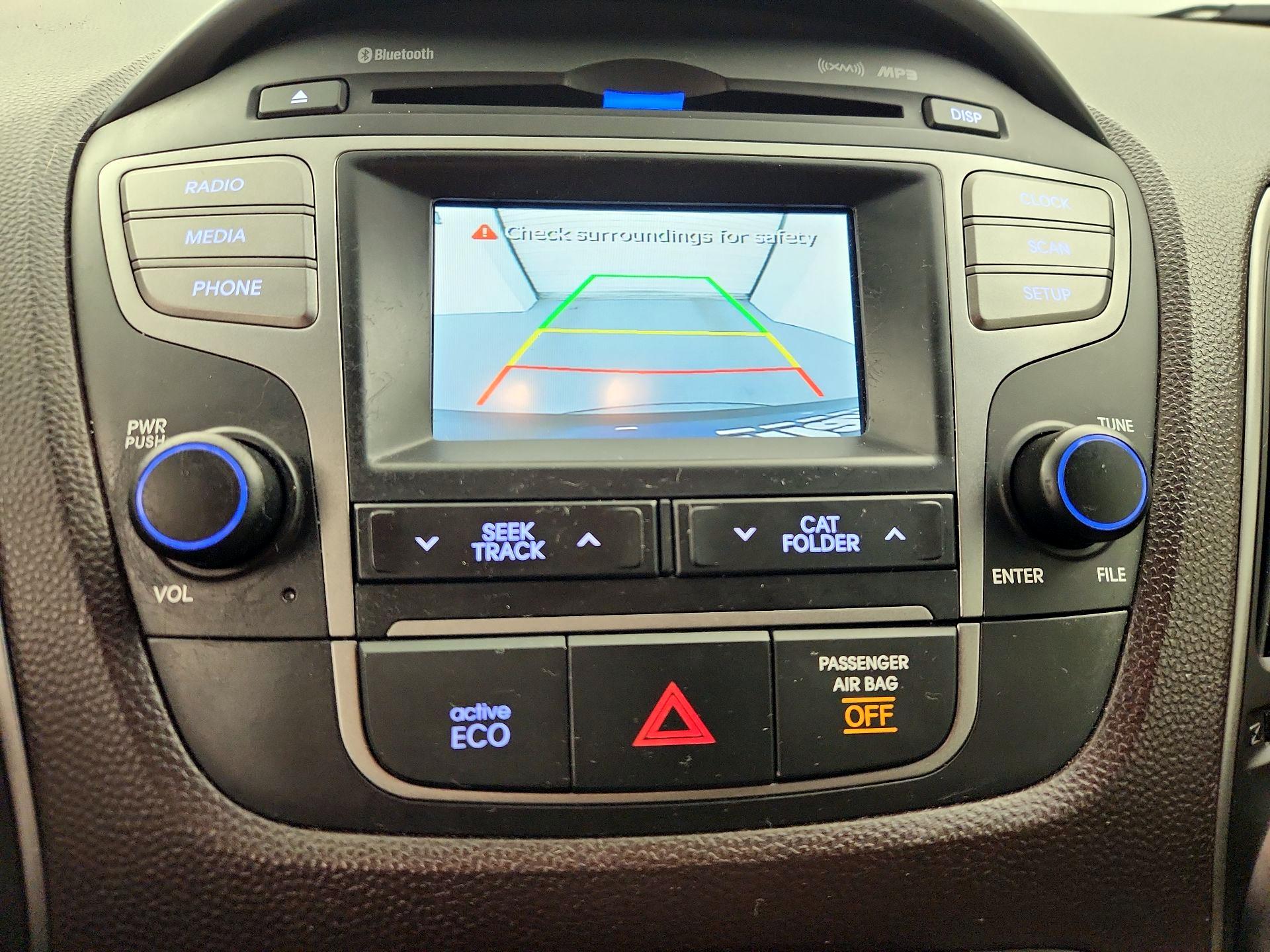 Thumbnail: 2015 Hyundai Tucson - 14