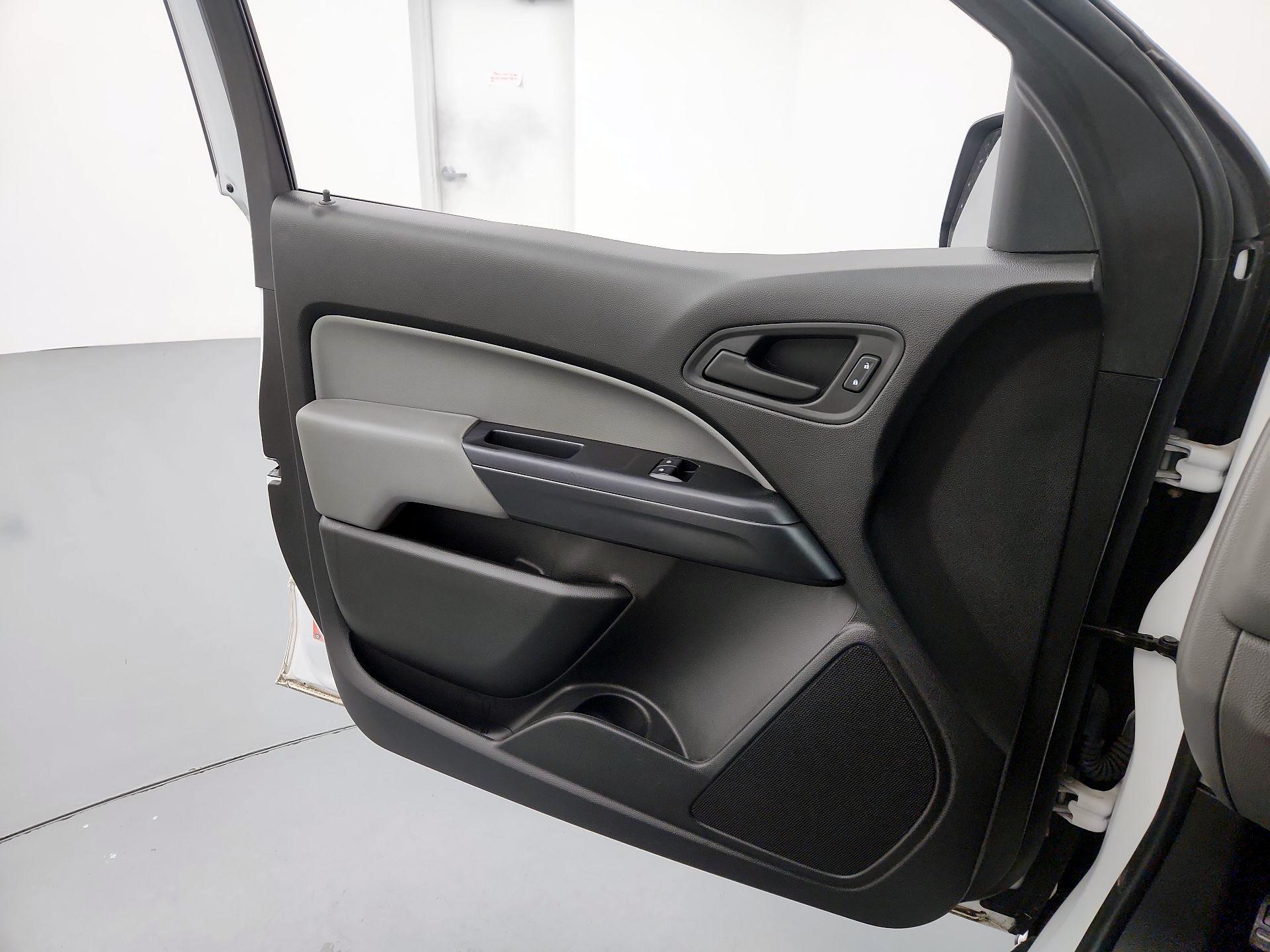 Thumbnail: 2018 GMC Canyon - 12