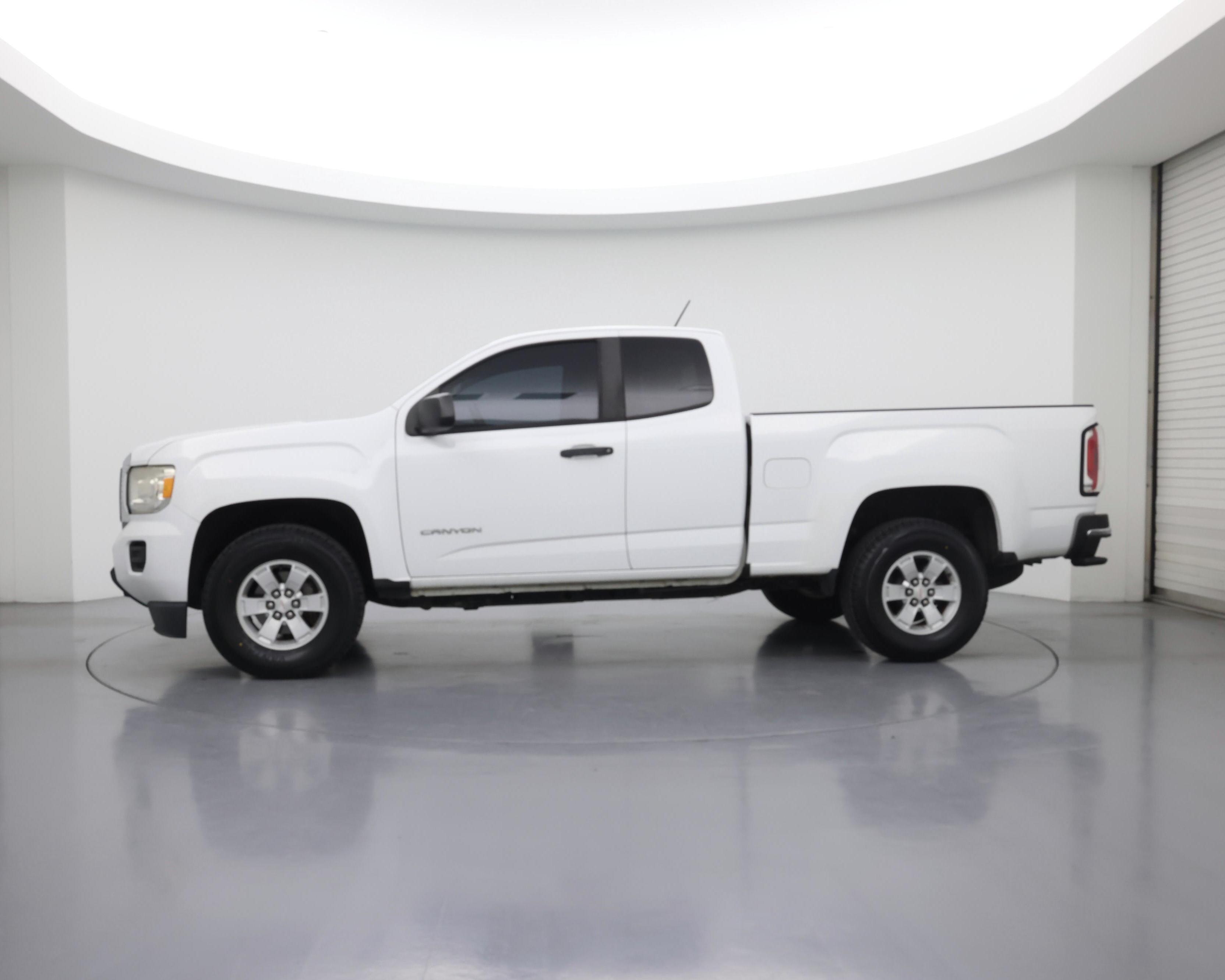 Thumbnail: 2018 GMC Canyon - 3