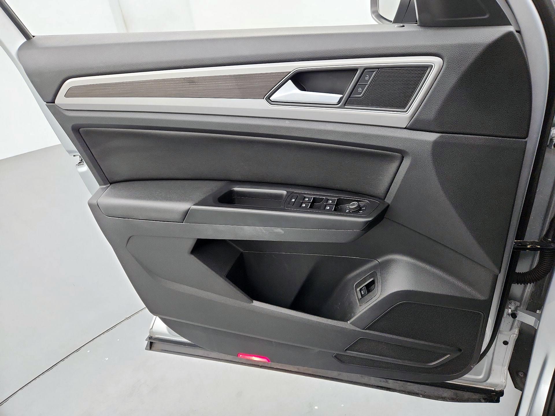 Thumbnail: 2019 Volkswagen Atlas - 12