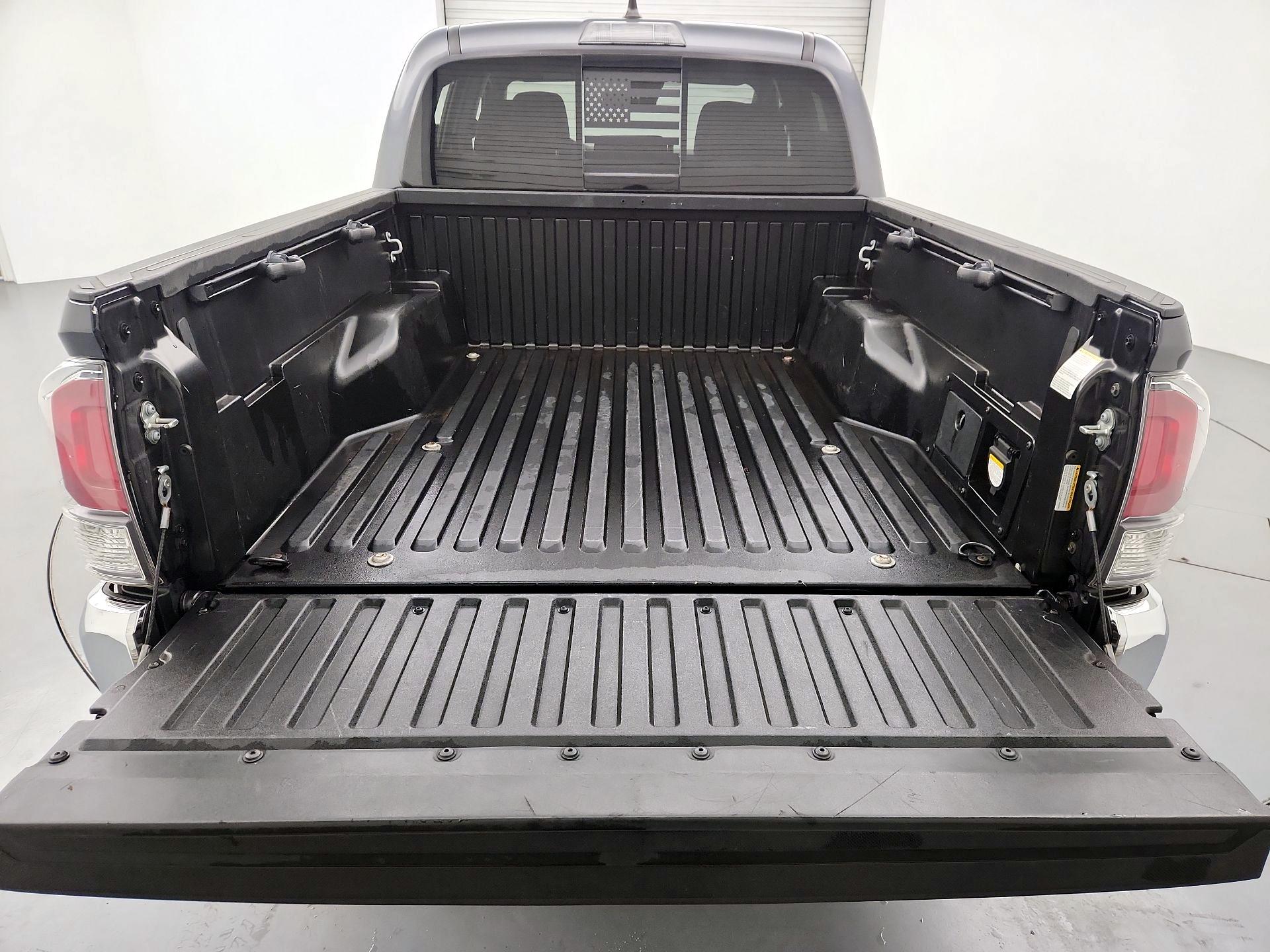 Thumbnail: 2022 Toyota Tacoma - 20