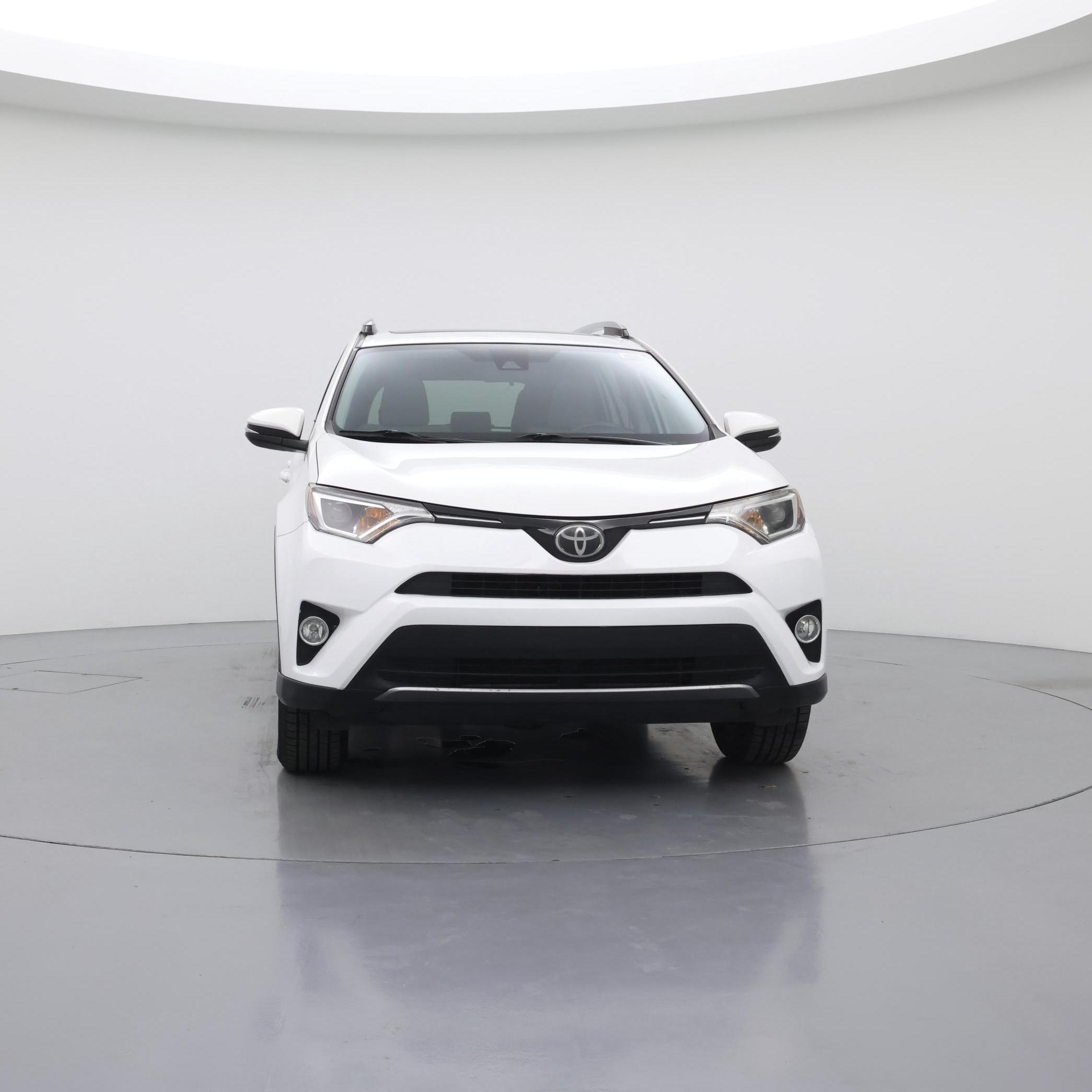 Thumbnail: 2017 Toyota RAV4 - 5