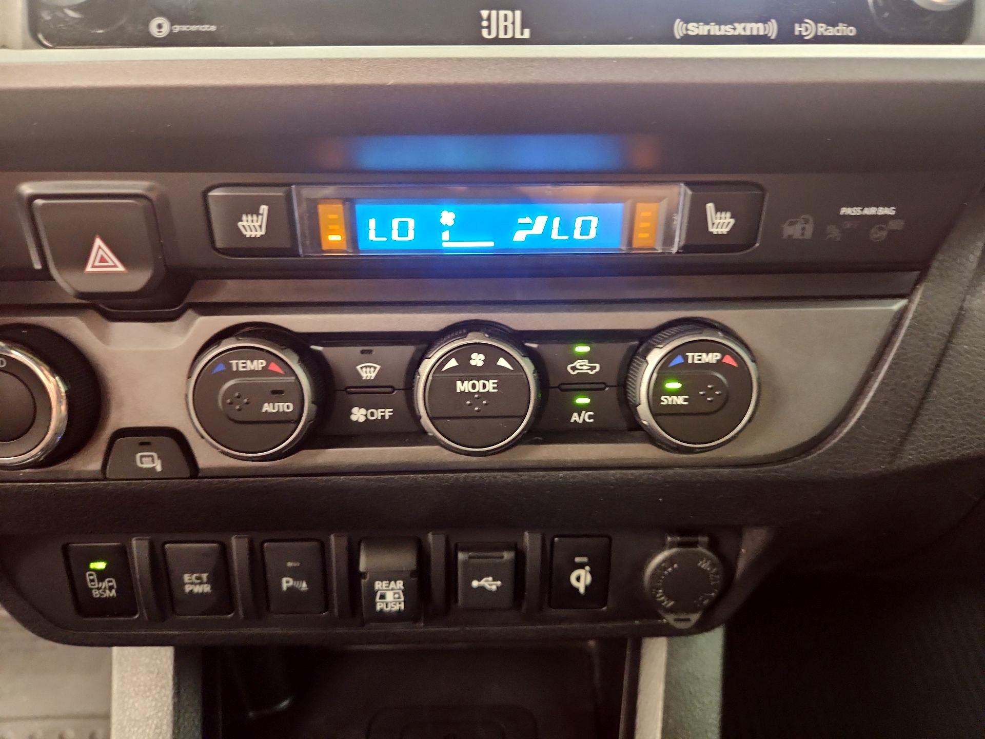 Thumbnail: 2021 Toyota Tacoma - 17