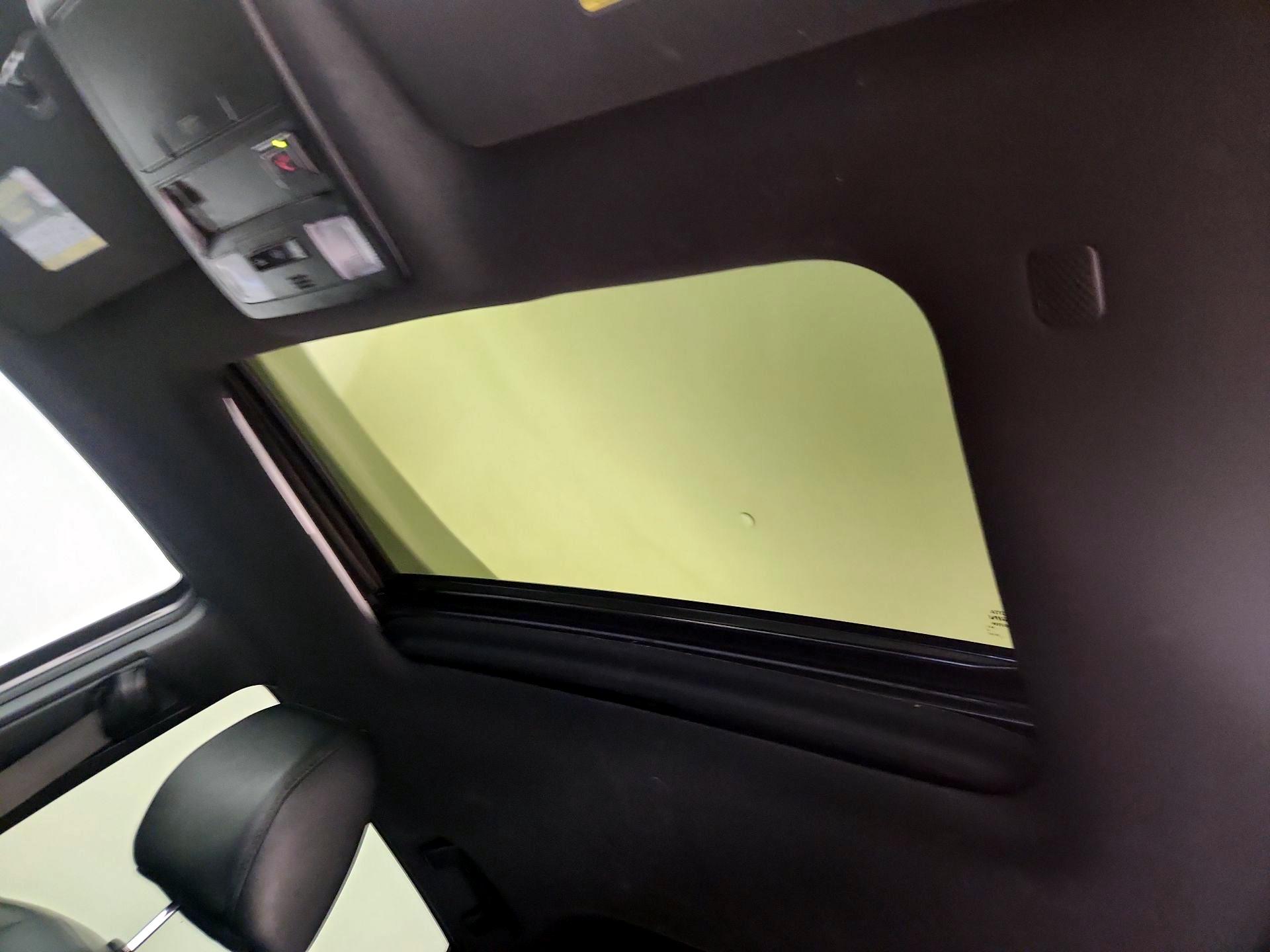 Thumbnail: 2021 Toyota Tacoma - 20