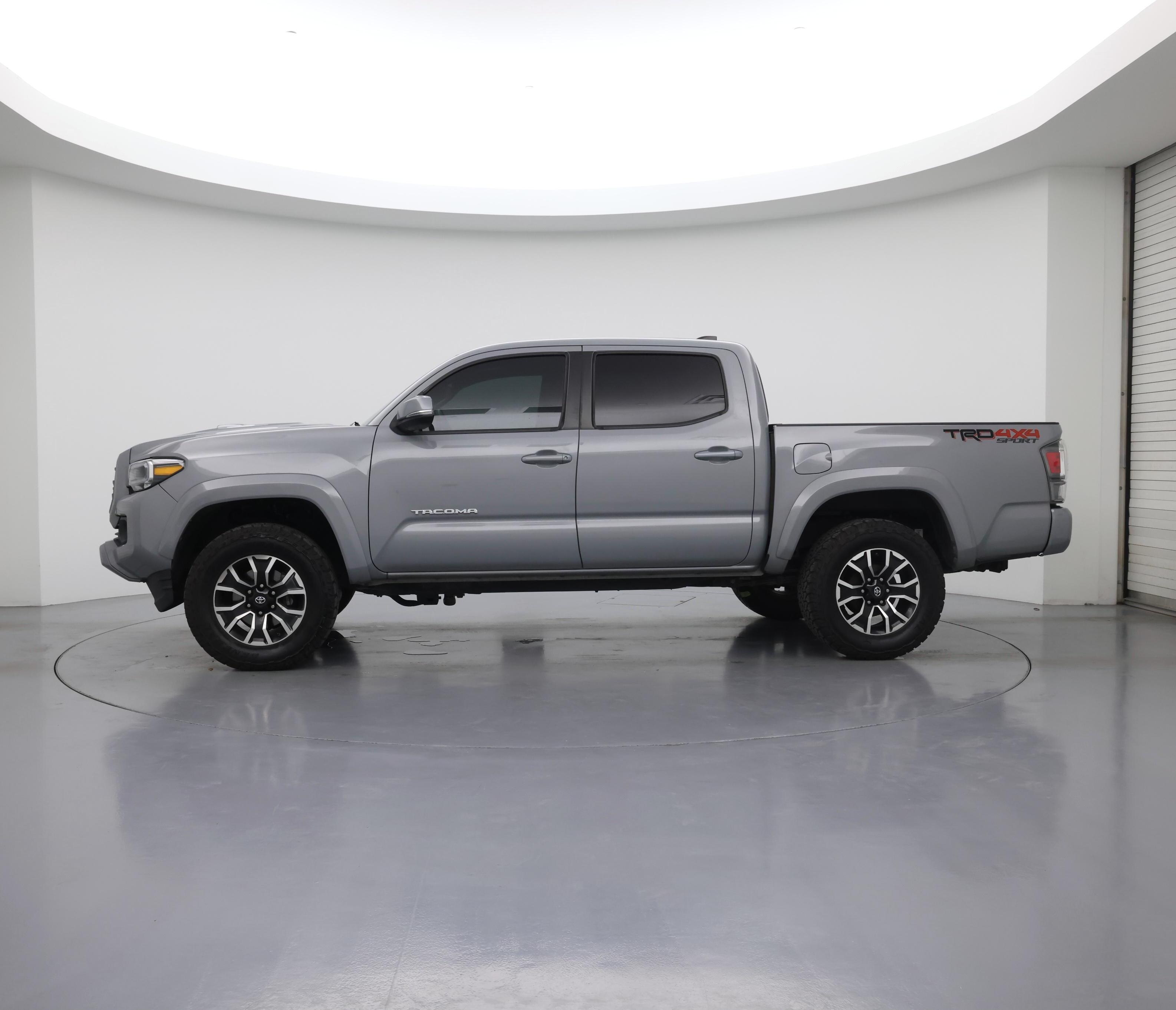 Thumbnail: 2021 Toyota Tacoma - 3